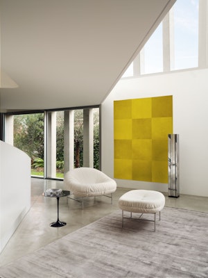 Perron Bun Chair Ottoman Saarinen Side Table