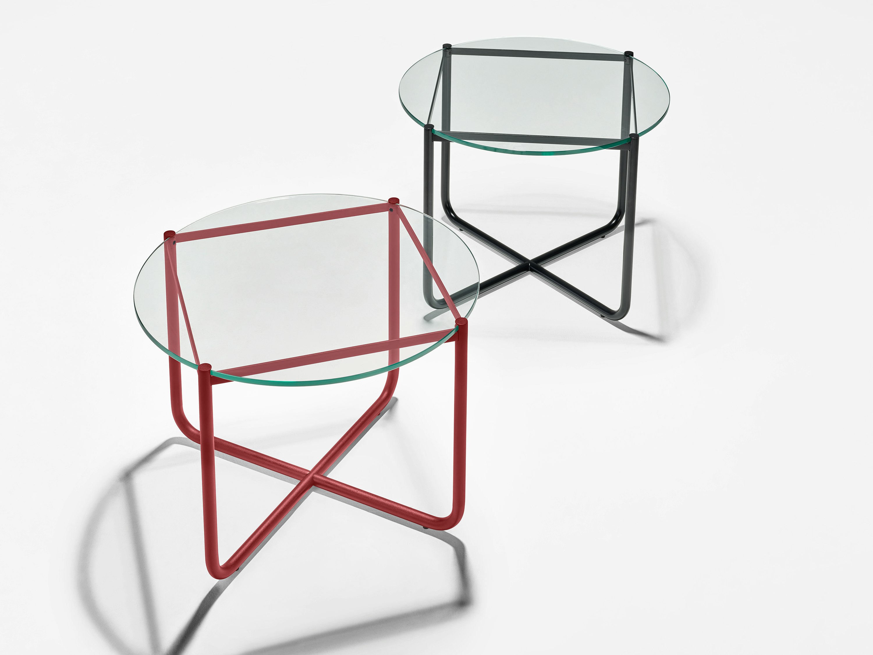 MR Tables in dark red and onyx