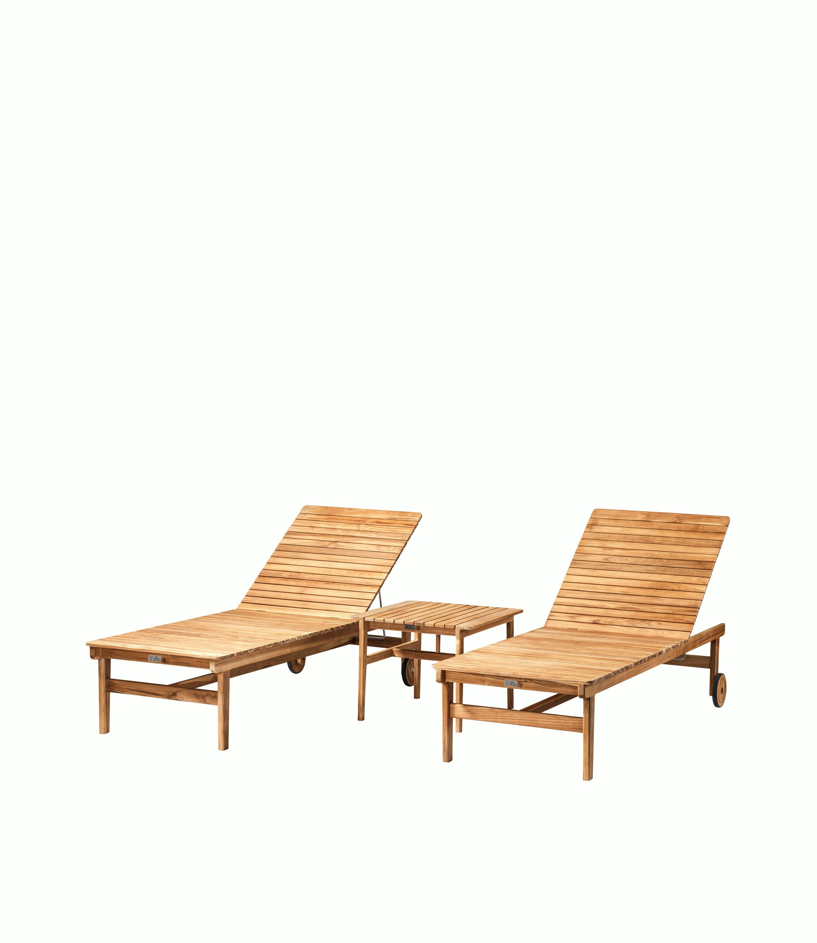 A detailed look at Sammen Outdoor Side Table in Small.
