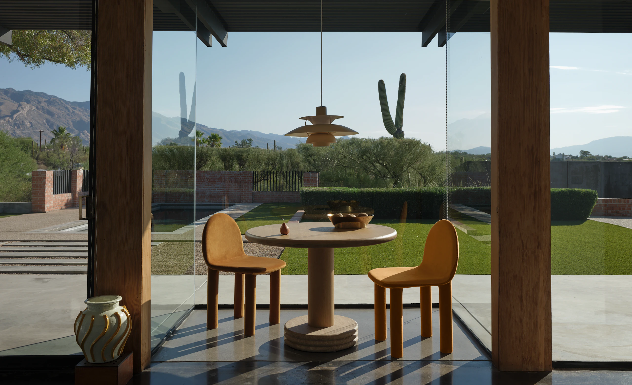 Bistro Dining Table with Arch Chairs in Camel