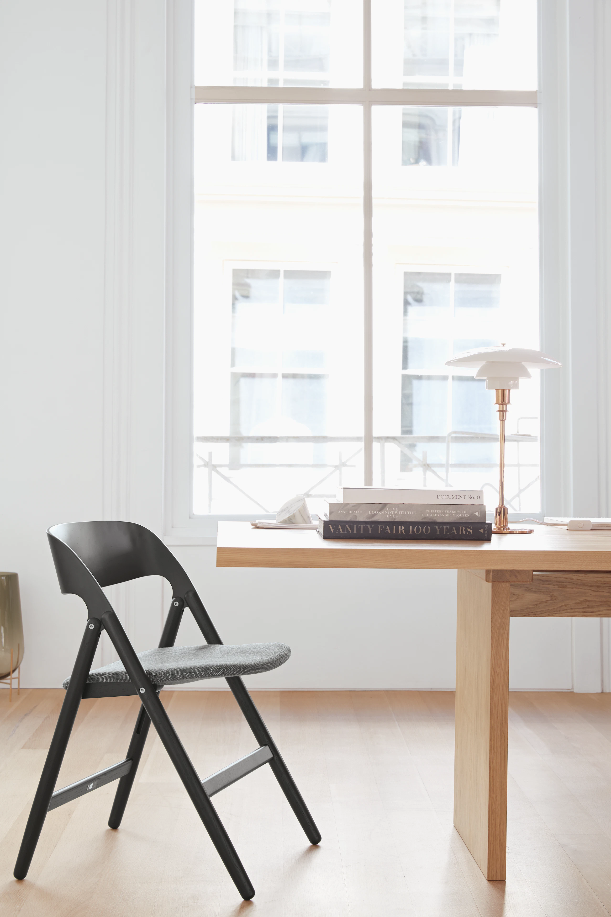 Narin Folding Chair
