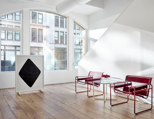 Knoll NYC Showroom with Wassily Chairs and MR Table Knoll NYC Showroom Wassily Chairs MR Table