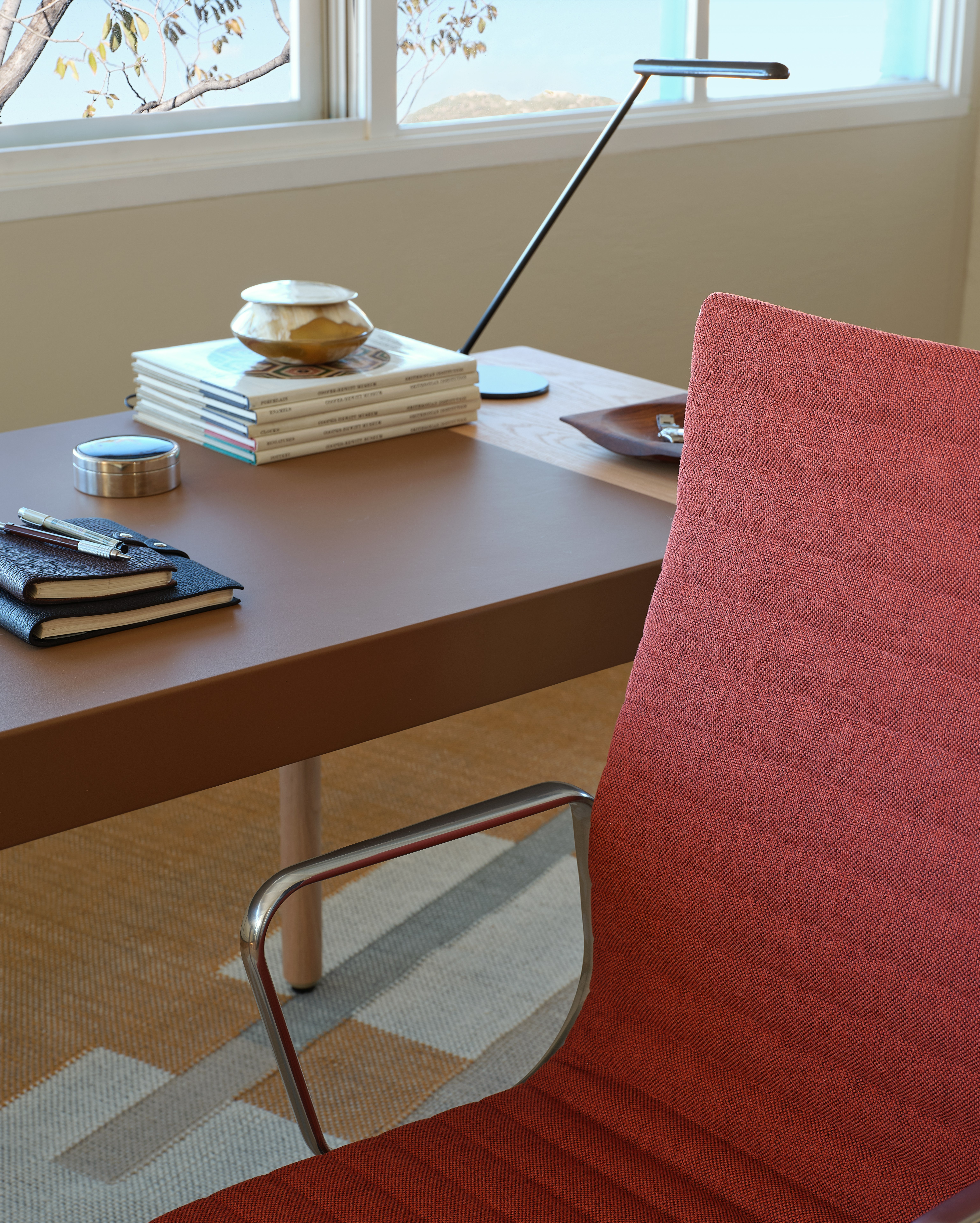 Eames Aluminum Group Chair