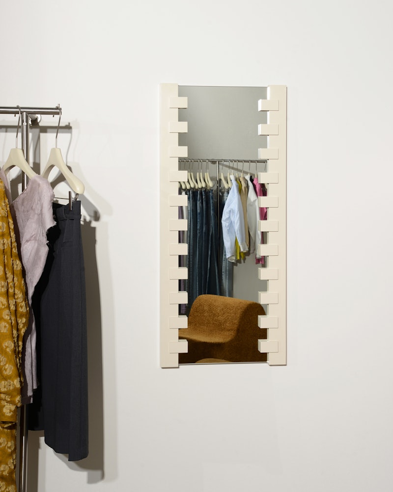 Zip Mirror