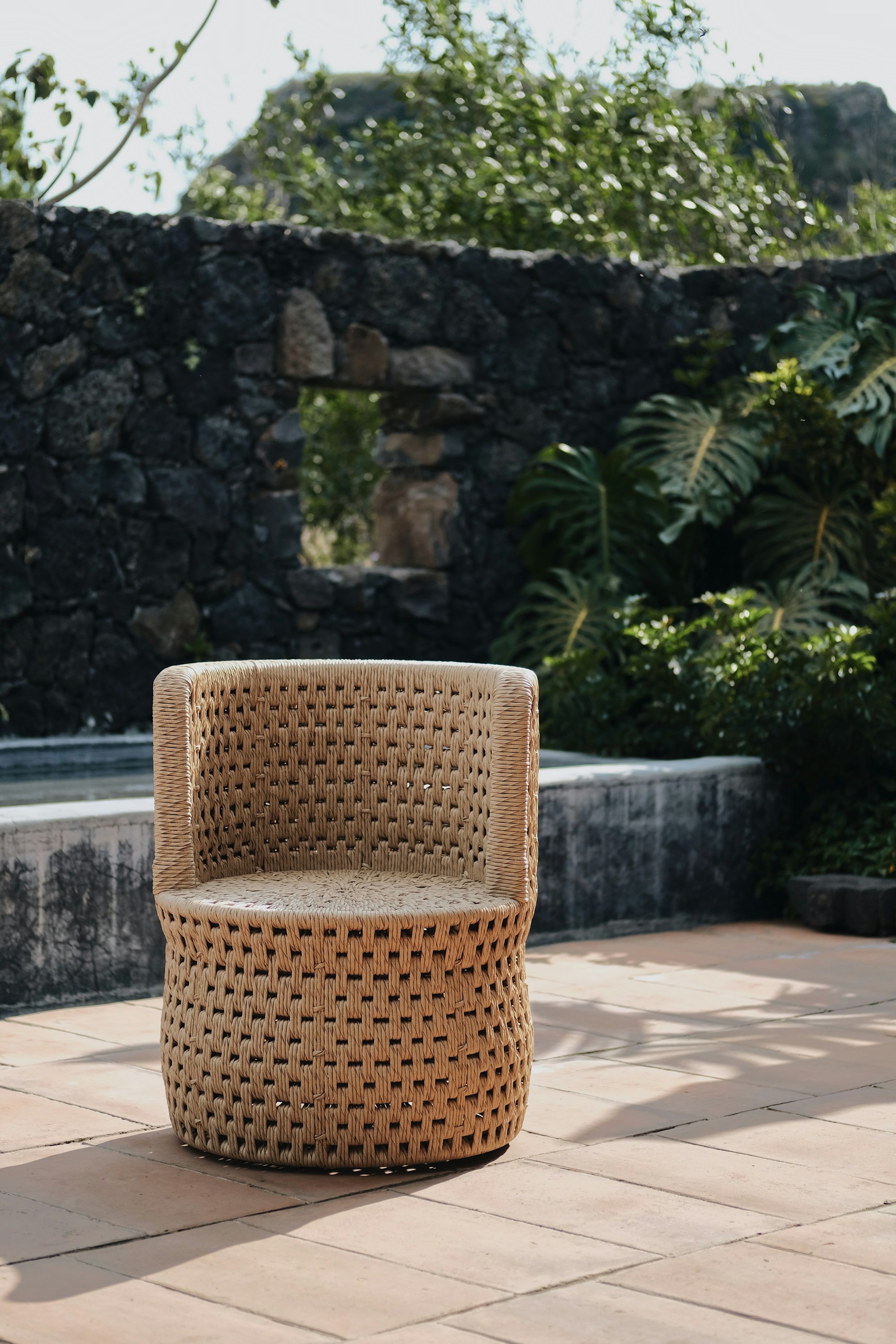 Oasis Outdoor Lounge Chair