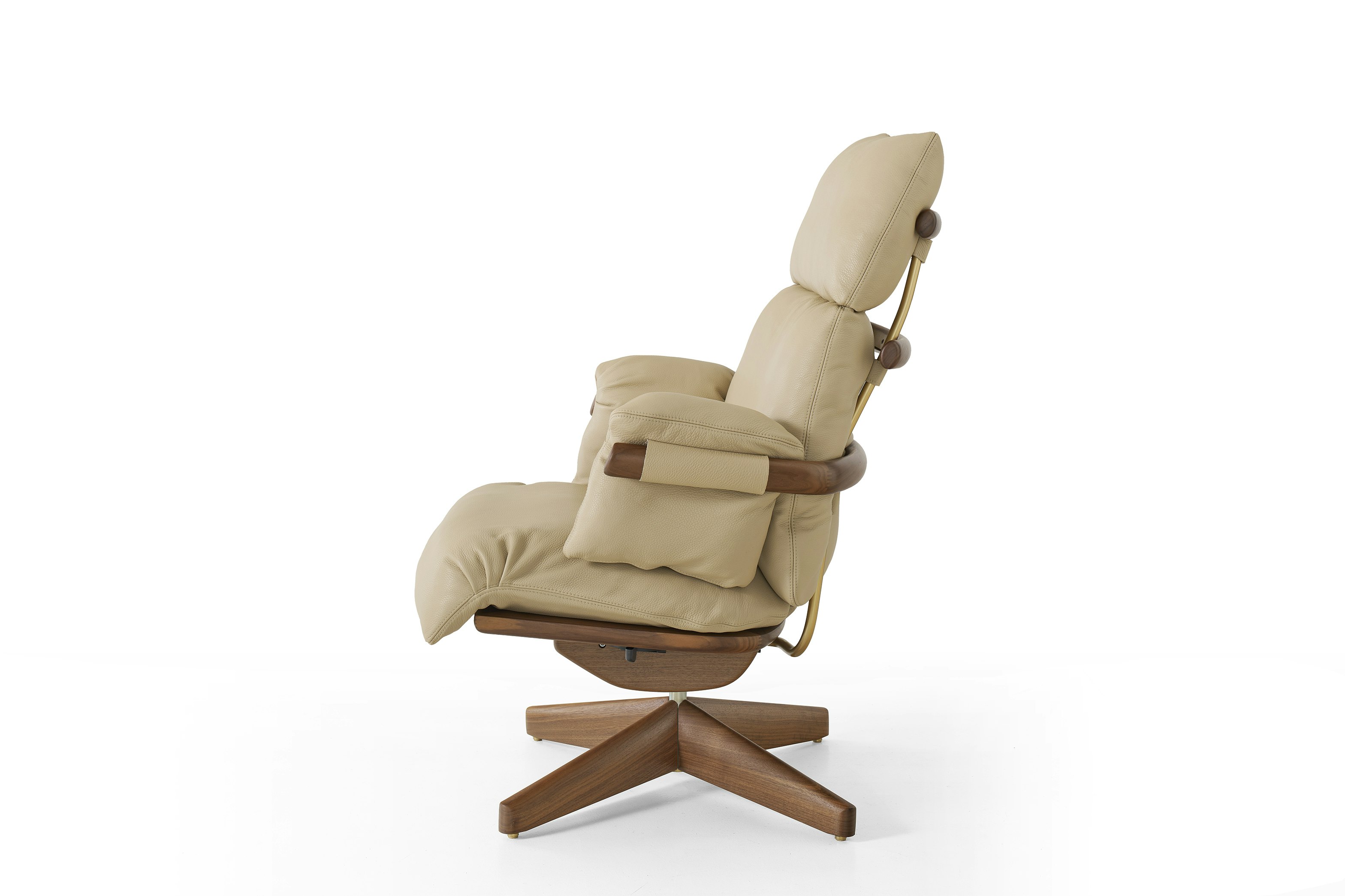 Ramus Lounge Chair & Ottoman