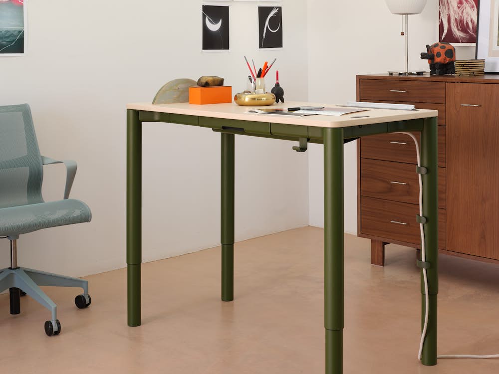 Spout Sit-to-Stand Table with Setu chair and Nelson BCS