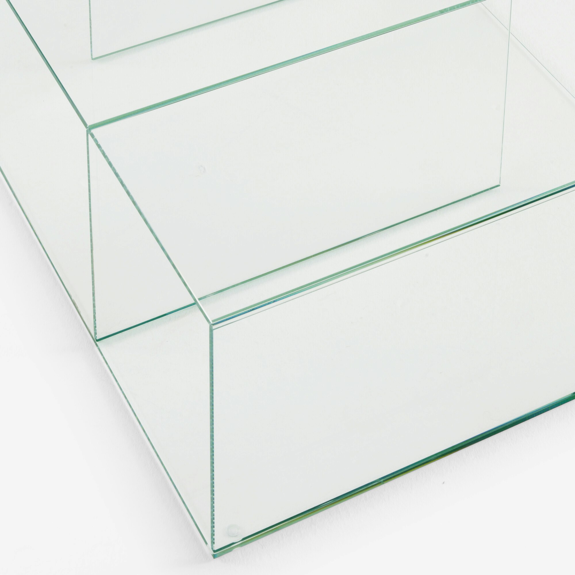 A detailed view of  Saldo Low Table in Glass
