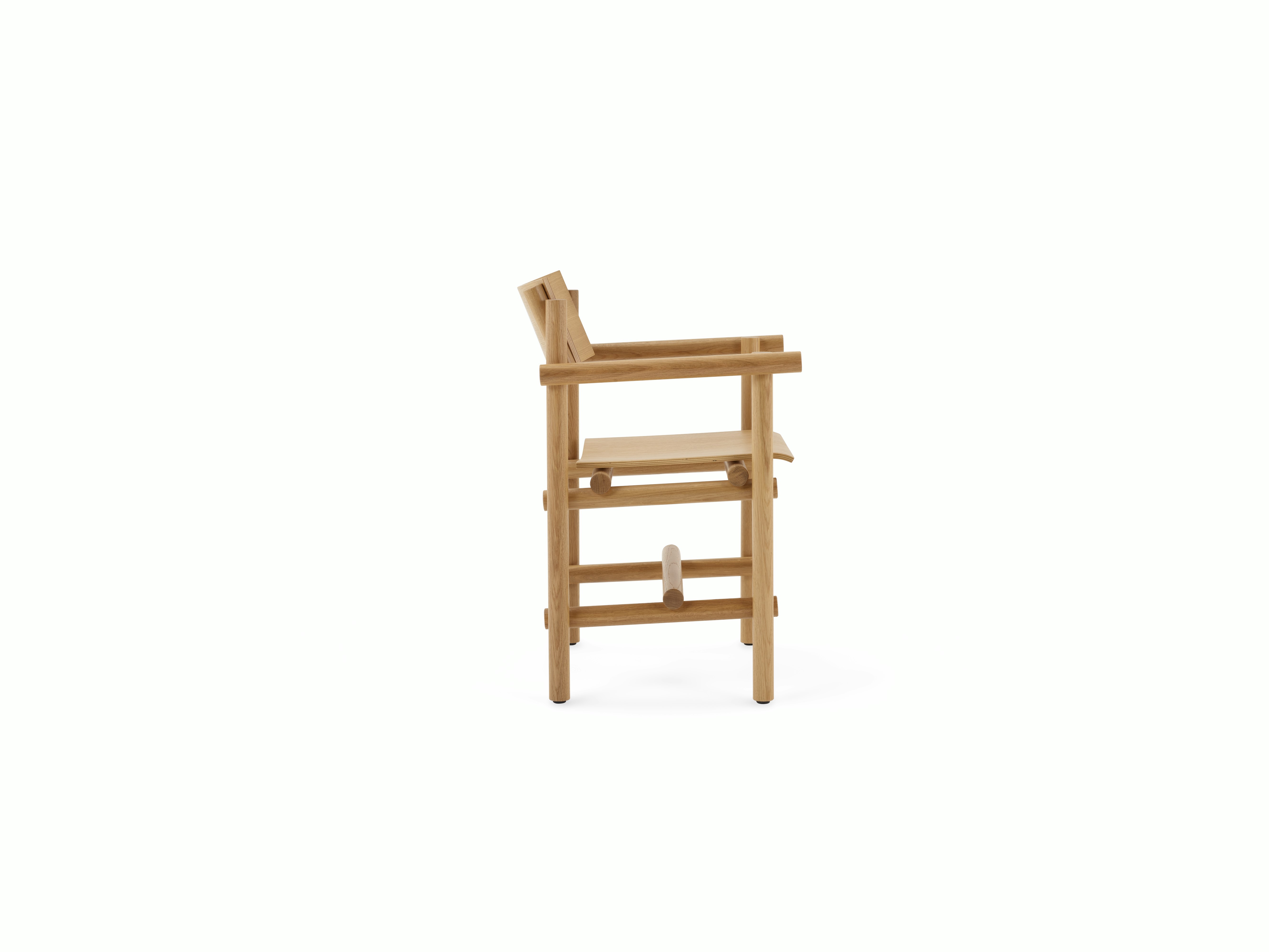 Muecke Armchair - oak
