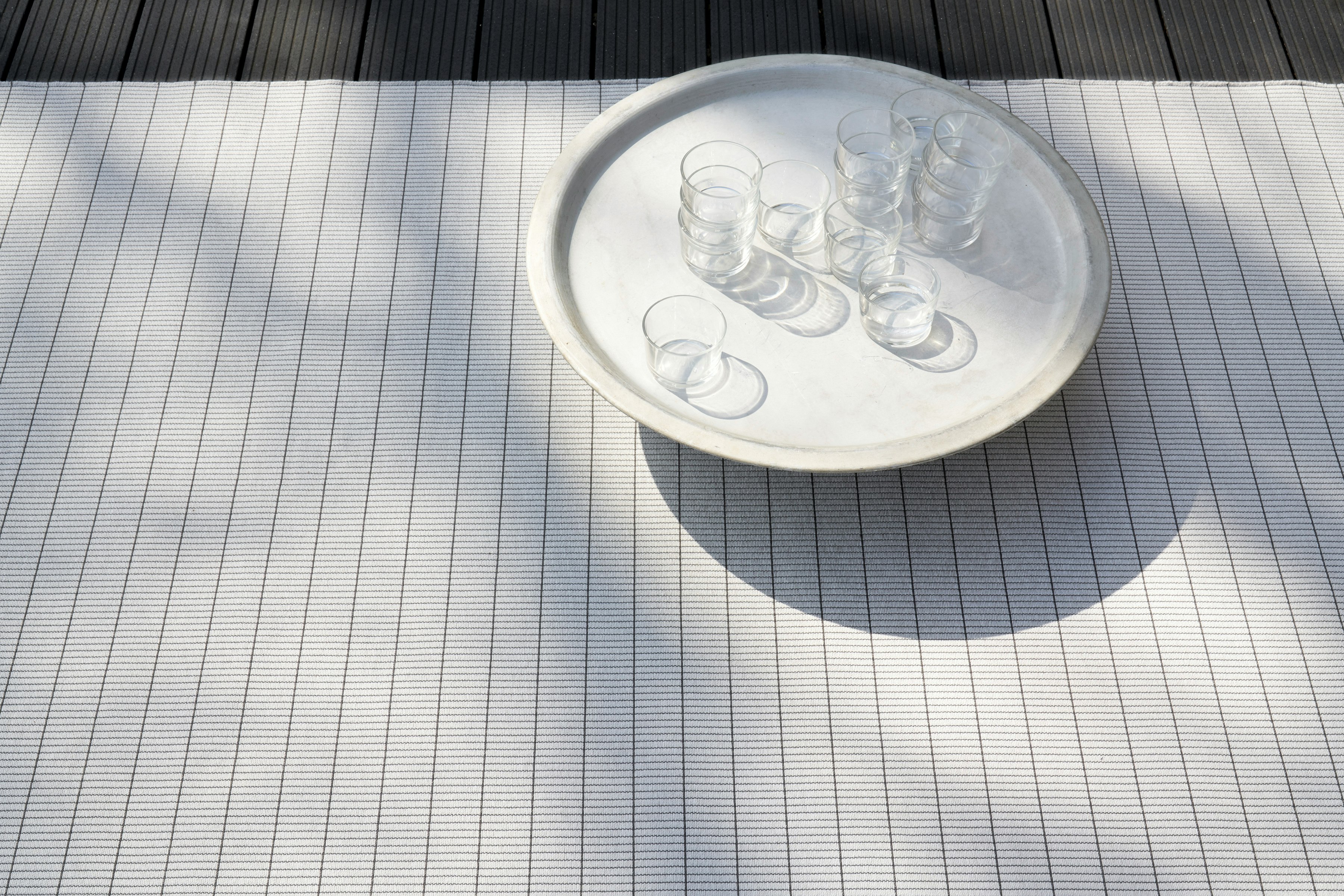 Line Indoor-Outdoor Rug - Pearl Grey_Graphite, 6 x 9