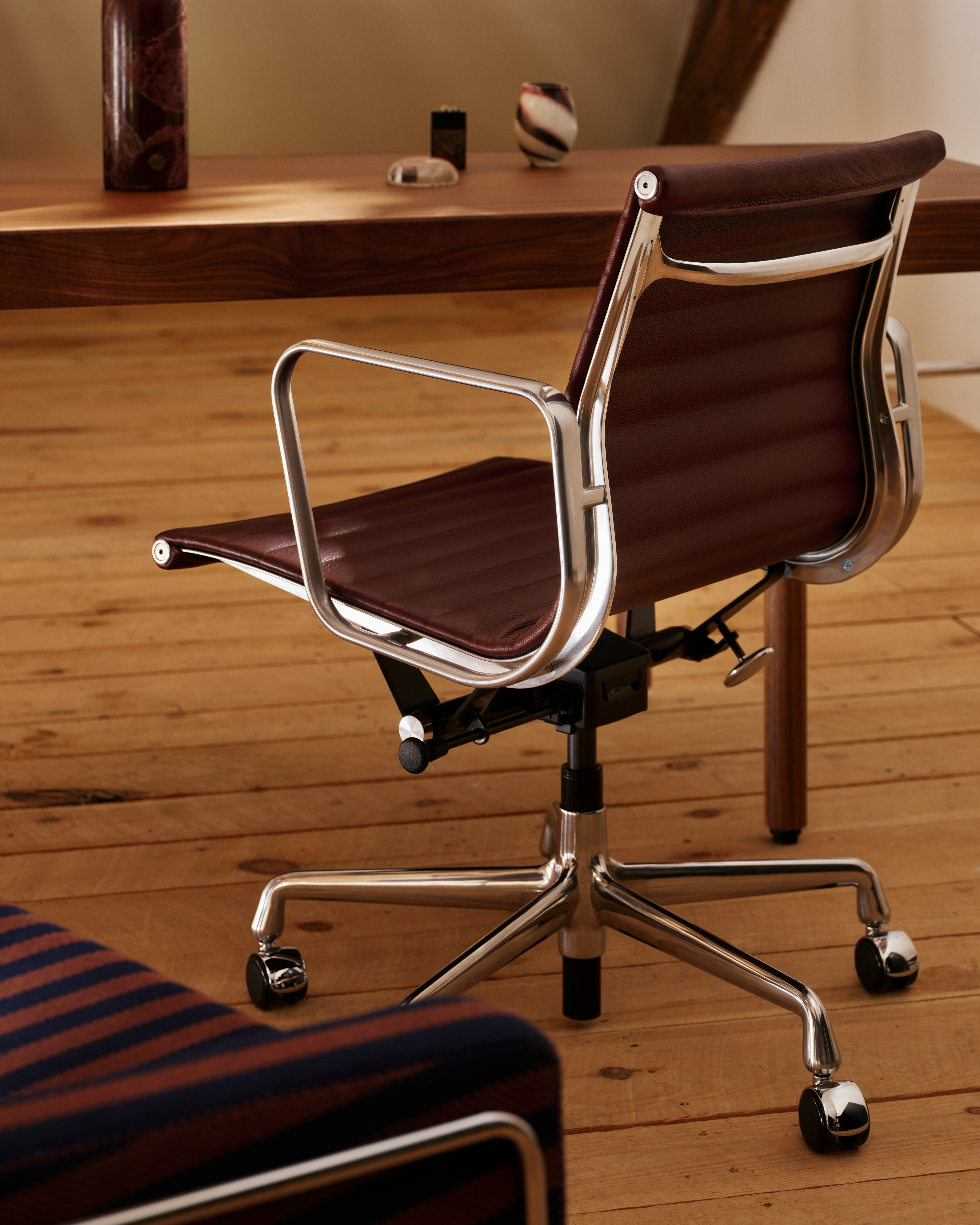 Eames Aluminum Group Chair