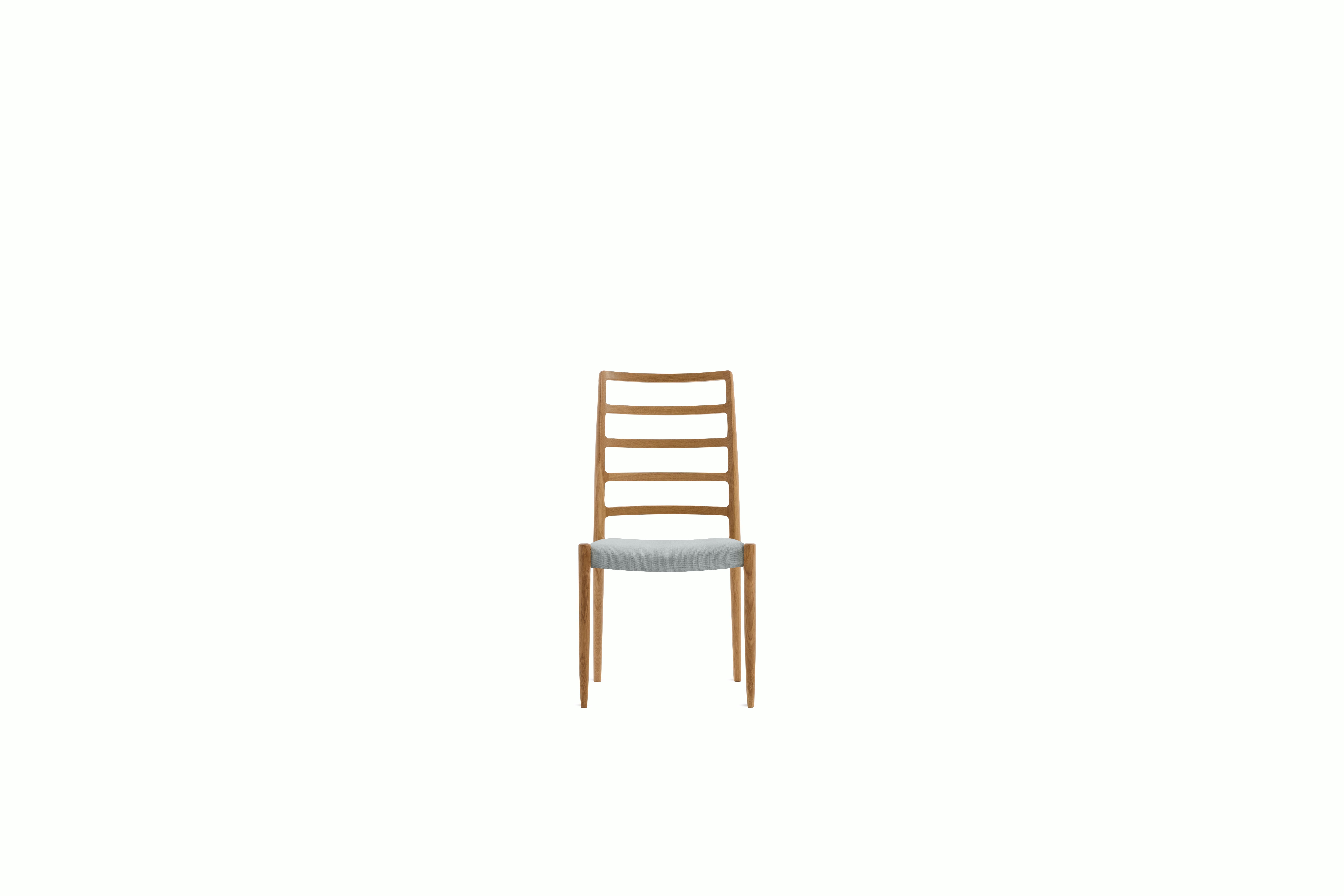 Moller 82 Side Chair - oak,  album-linen,  powder