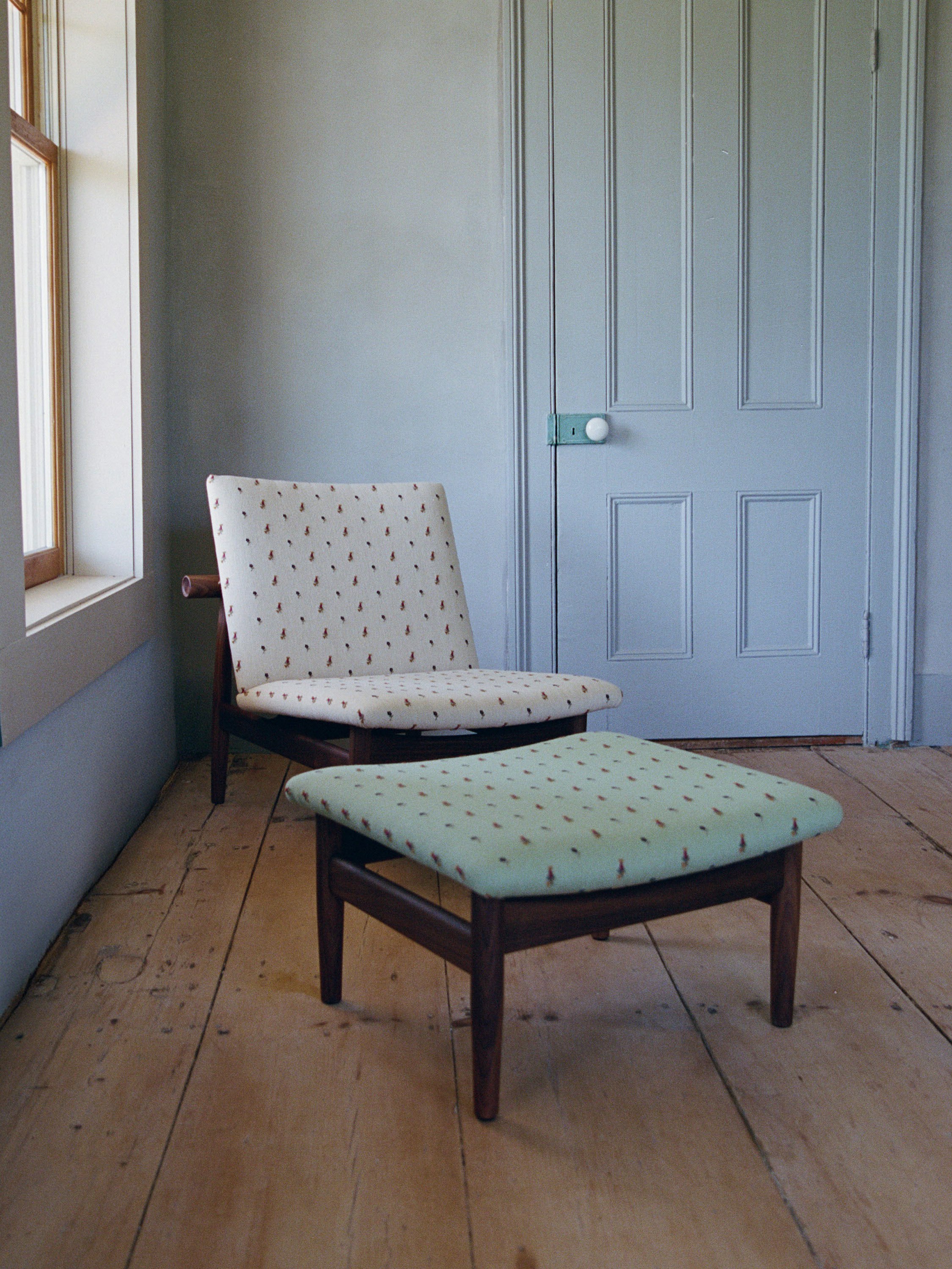 Japan Footstool