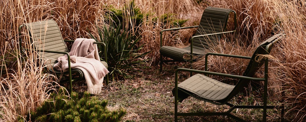 Palissade Lounge Chair with seat pad in Olive