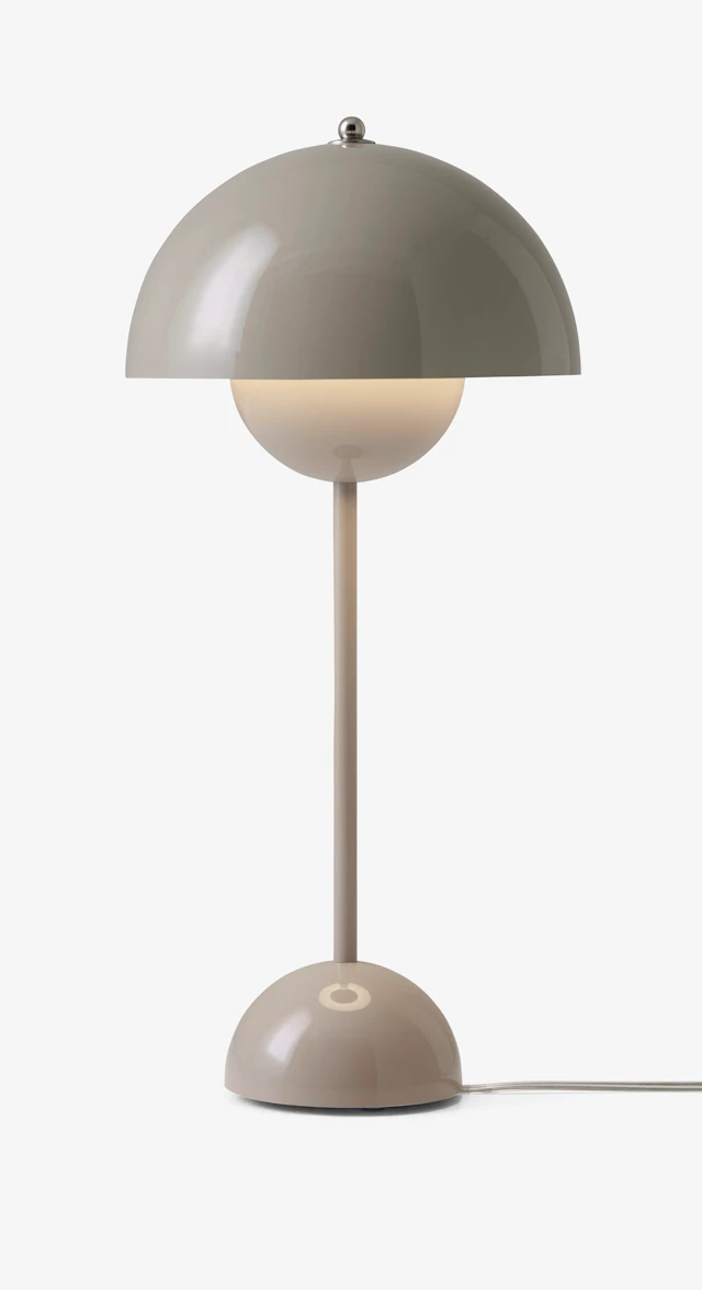 VP3 Flowerpot Table Lamp