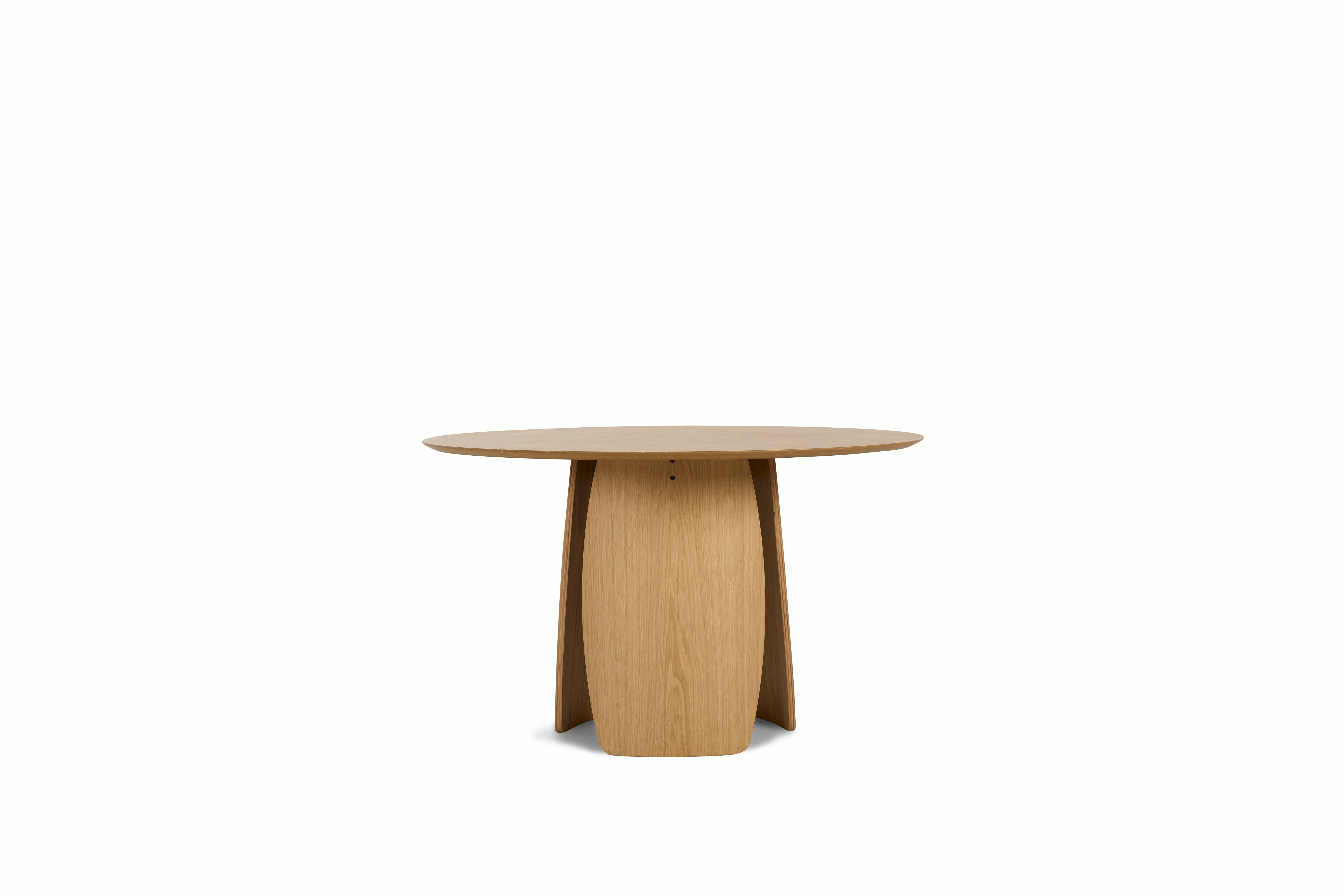 Lorea Dining Table - oak,  round