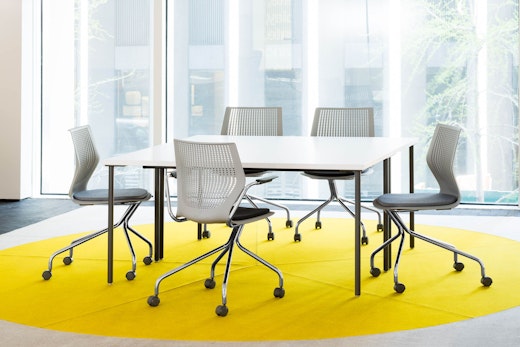 Knoll Small Simple Table Meeting Table