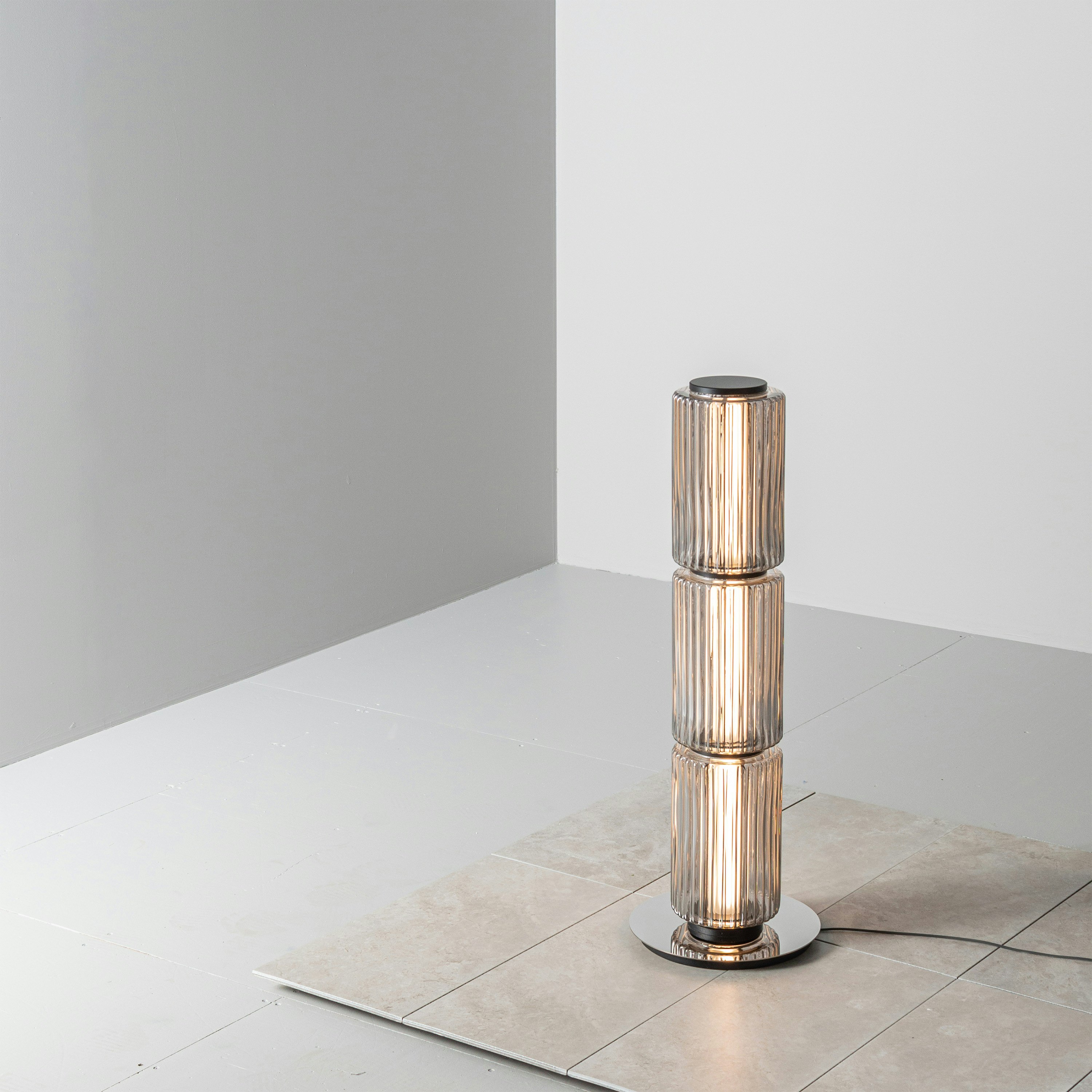 Column 175 Floor Lamp