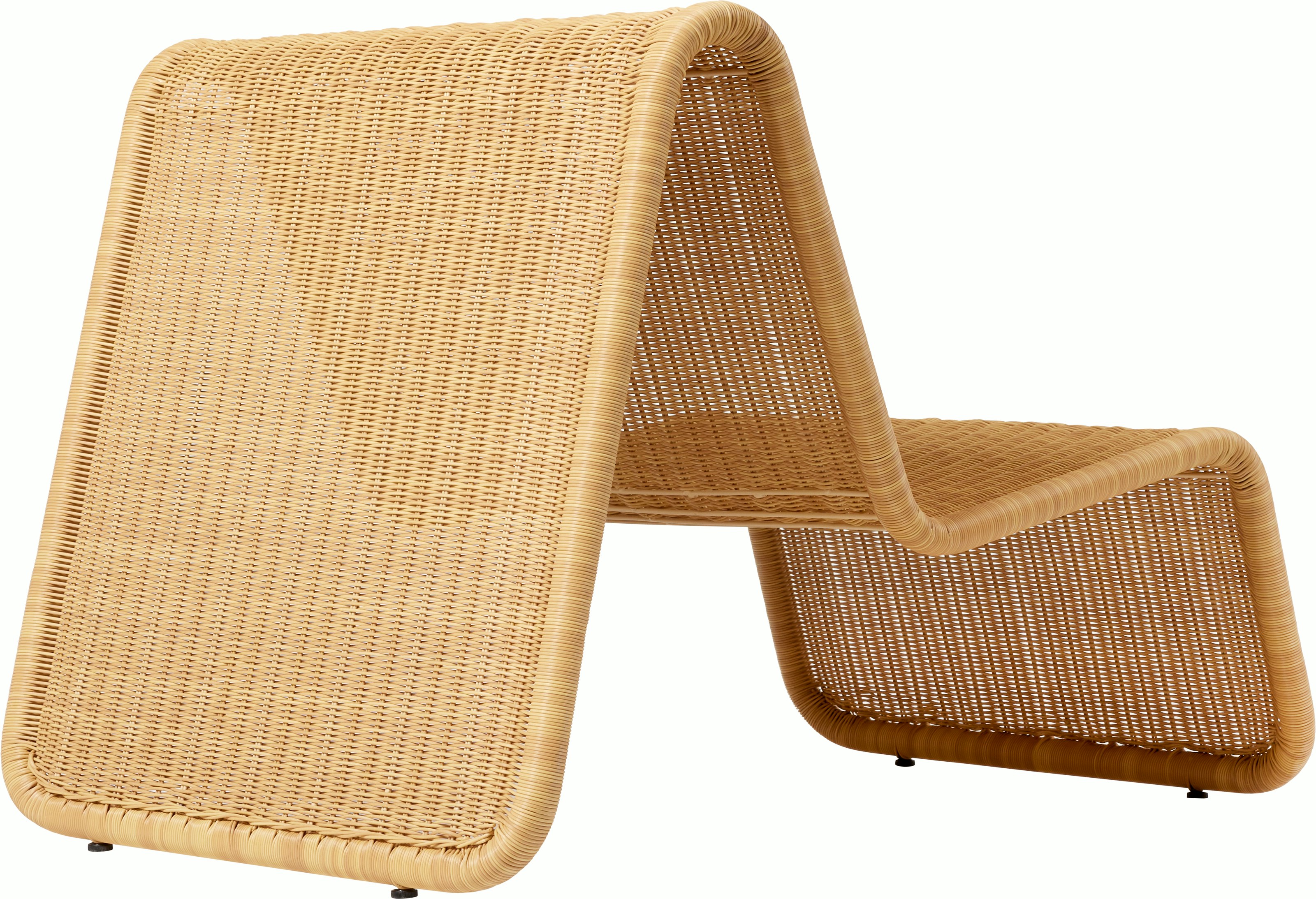 A P3 Outdoor Lounge Chair in tone viewed from an angle.