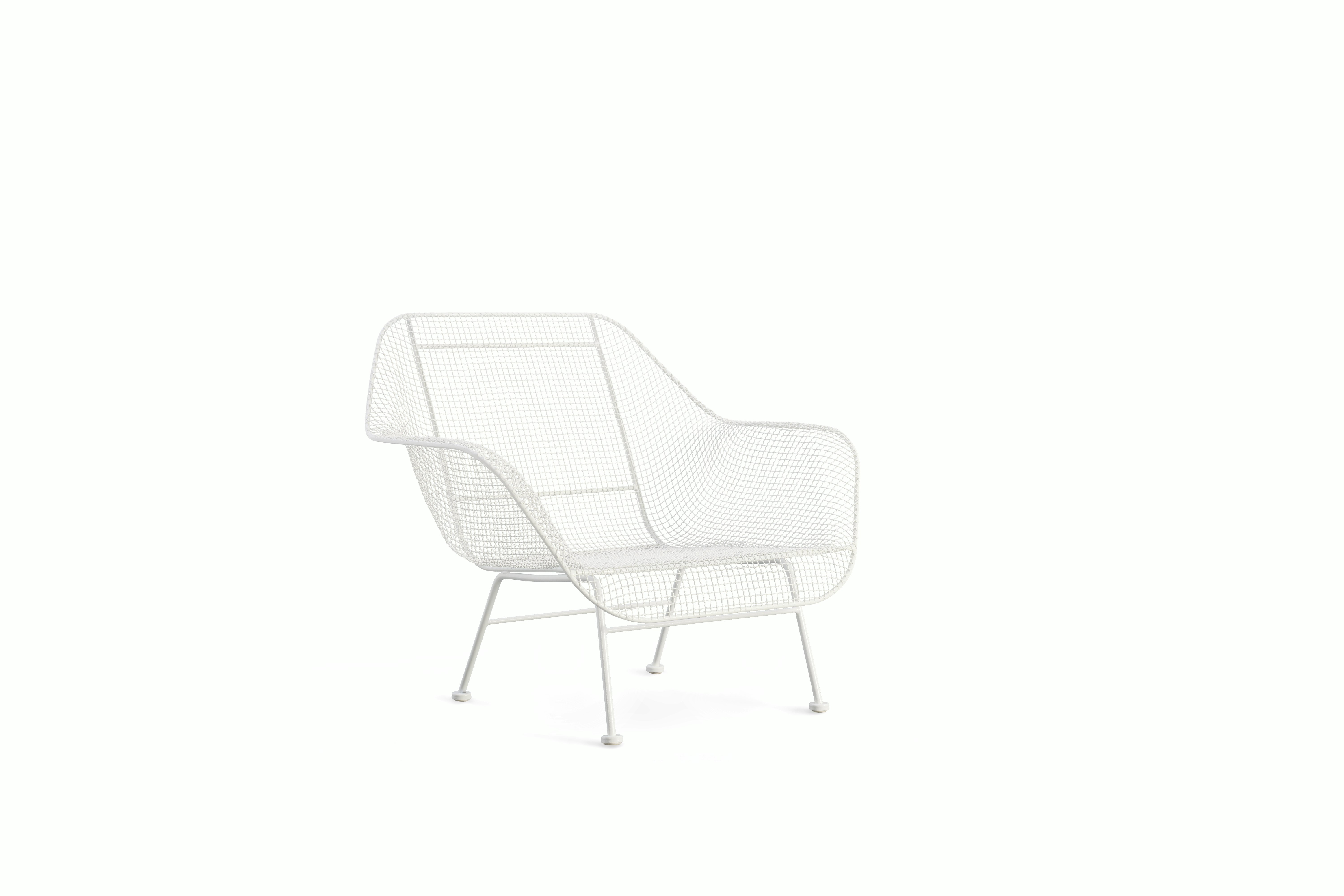 Sculptura Lounge Chair - white