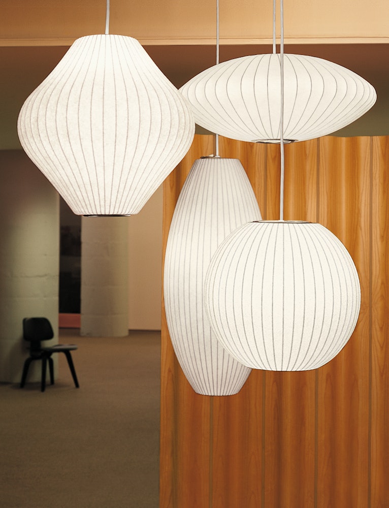 シーリングライト・天井照明 Nelson Cigar Bubble Lamp Medium Pendant Nelson Cigar Bubble Pendant – Herman Miller Store