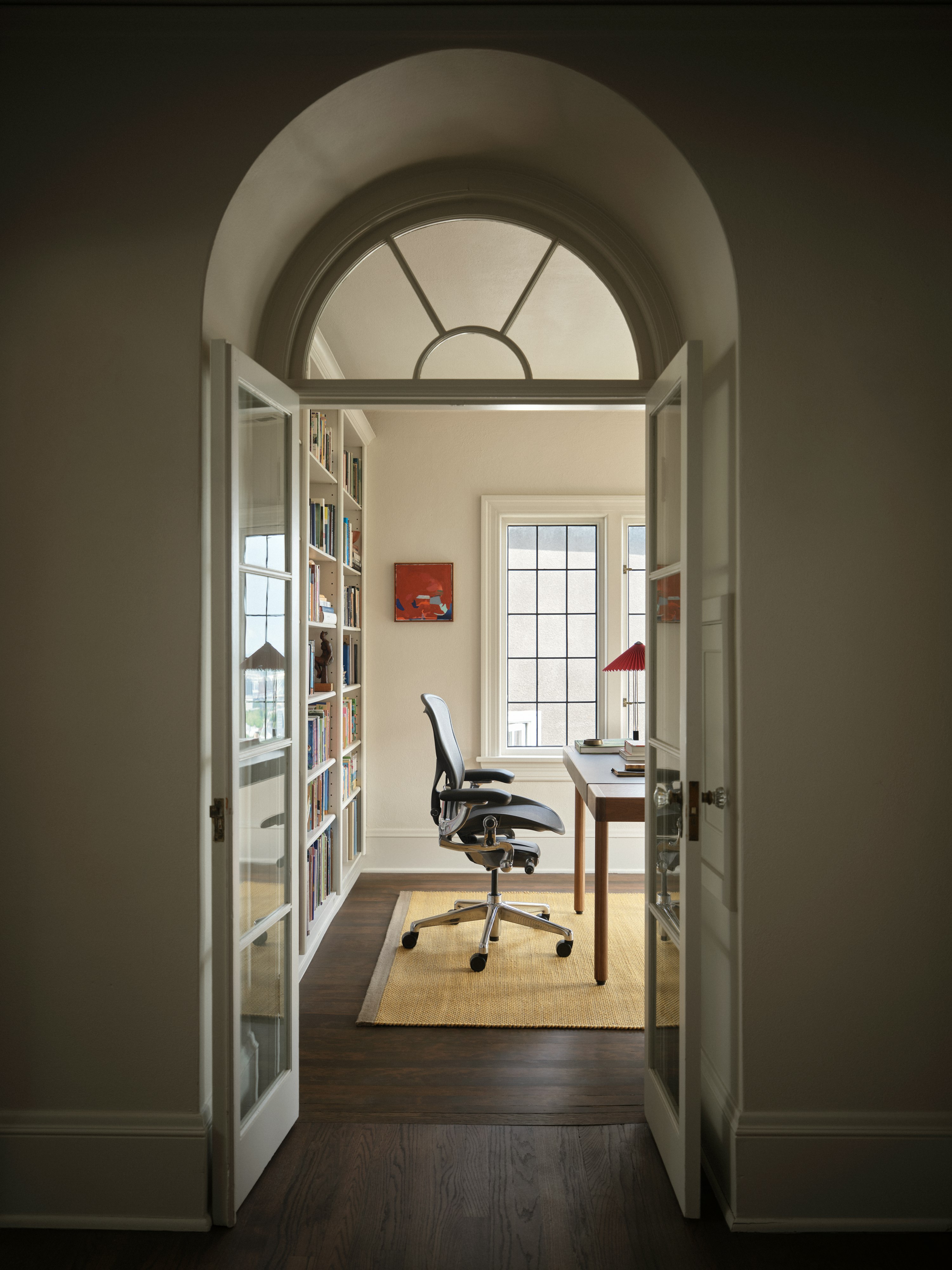 Aeron Chair in Graphite