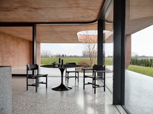 Saarinen Dining Table Muecke Chair