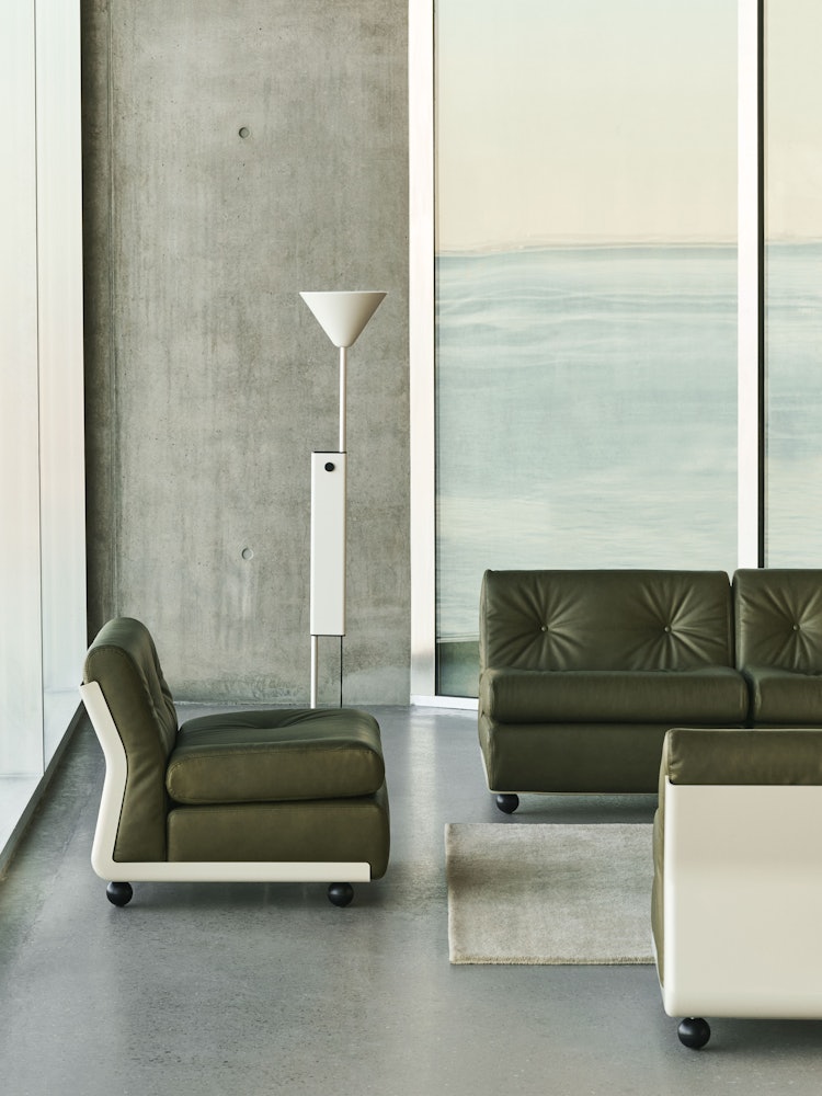 Amanta Sofa