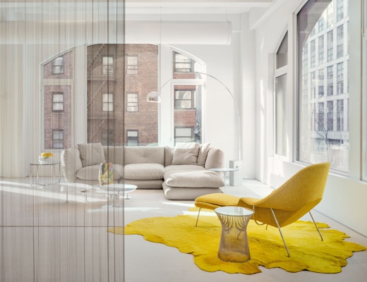 Knoll NYC Showroom with Womb Chair and Platner Side Table Knoll NYC Showroom Womb Chair Platner Side Table