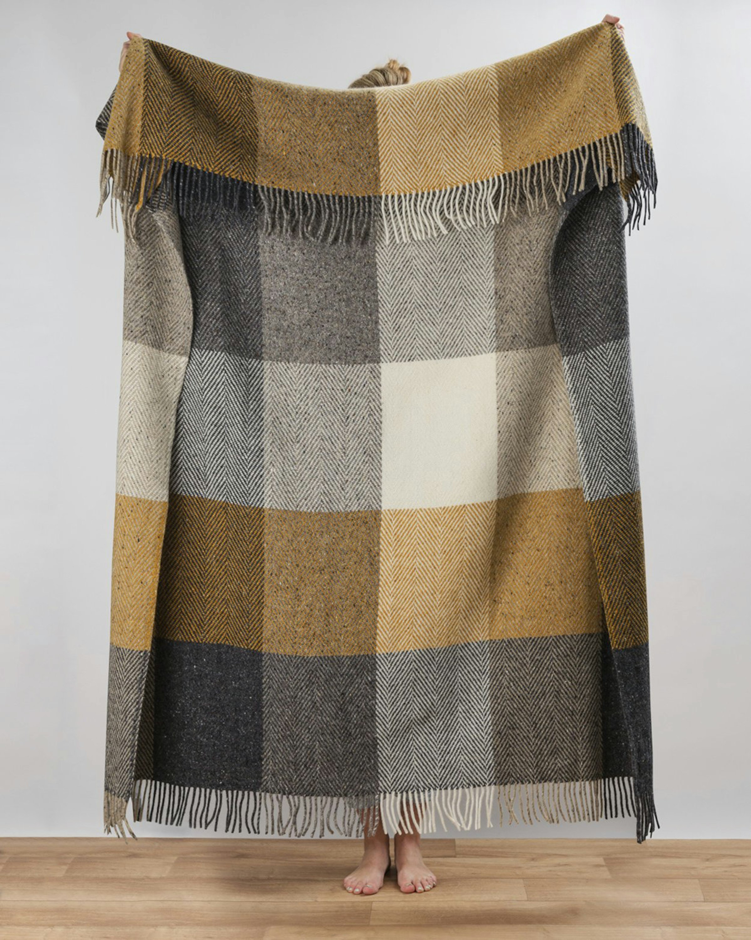 Plaid Heavy Donegal Throw