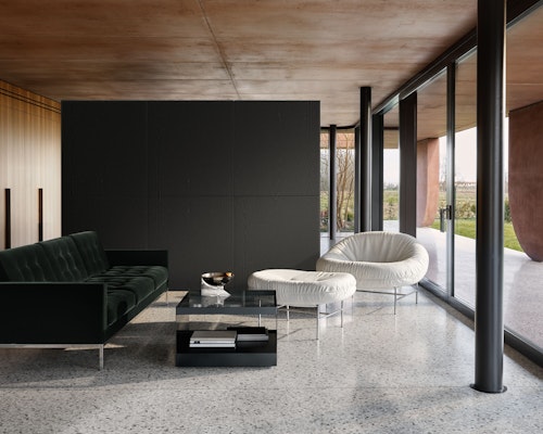 Perron Bun Chair D