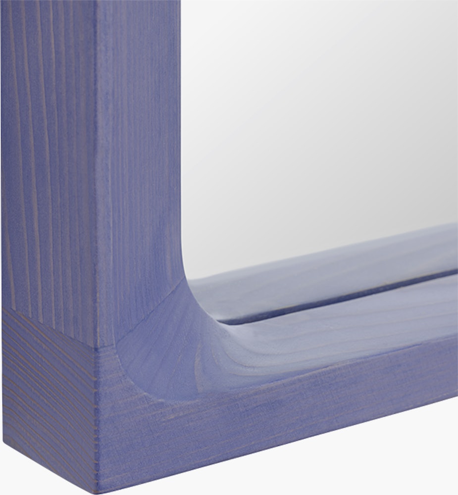 Arced mirror light lilac detail