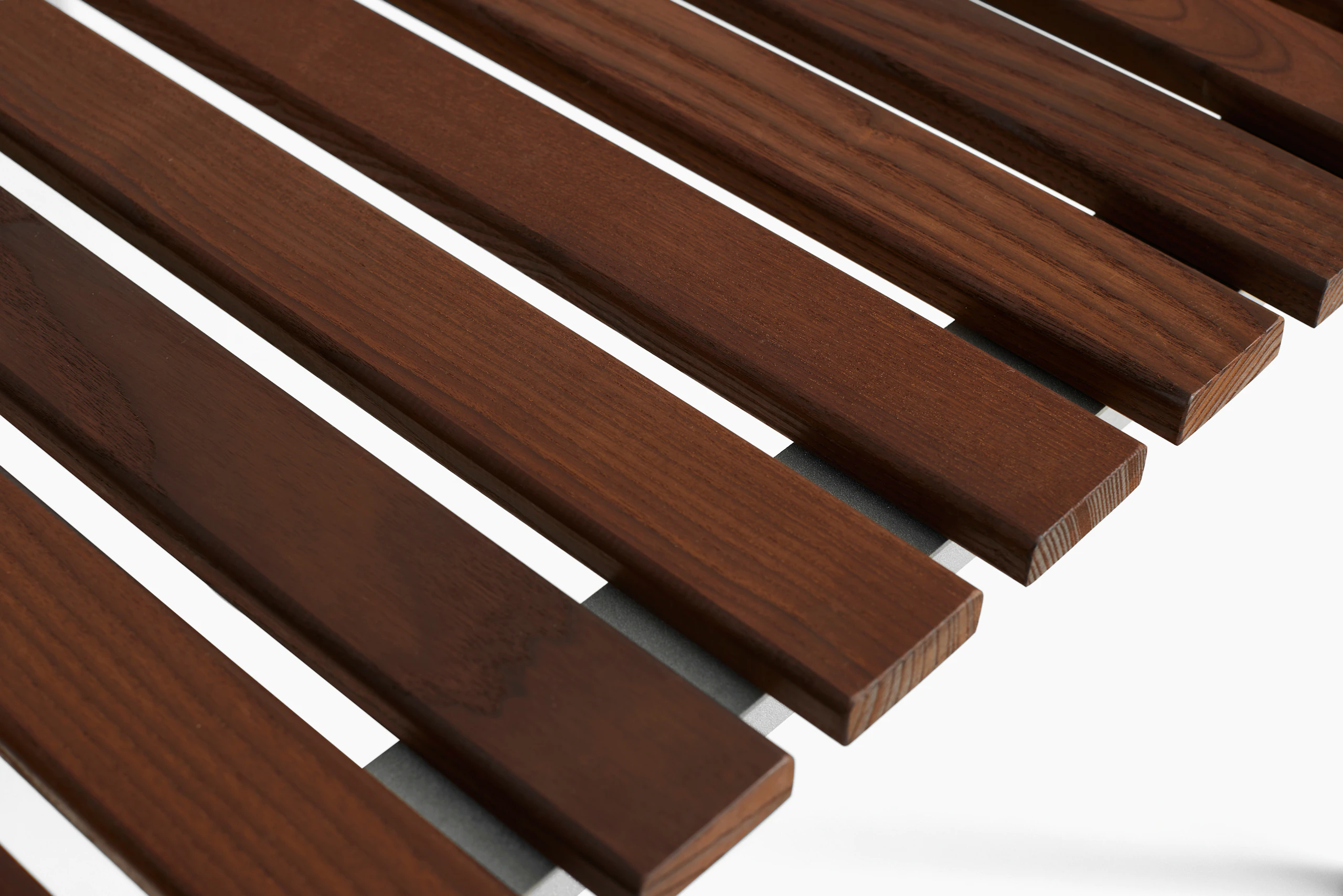 Traverse Lounge Chair with Arms