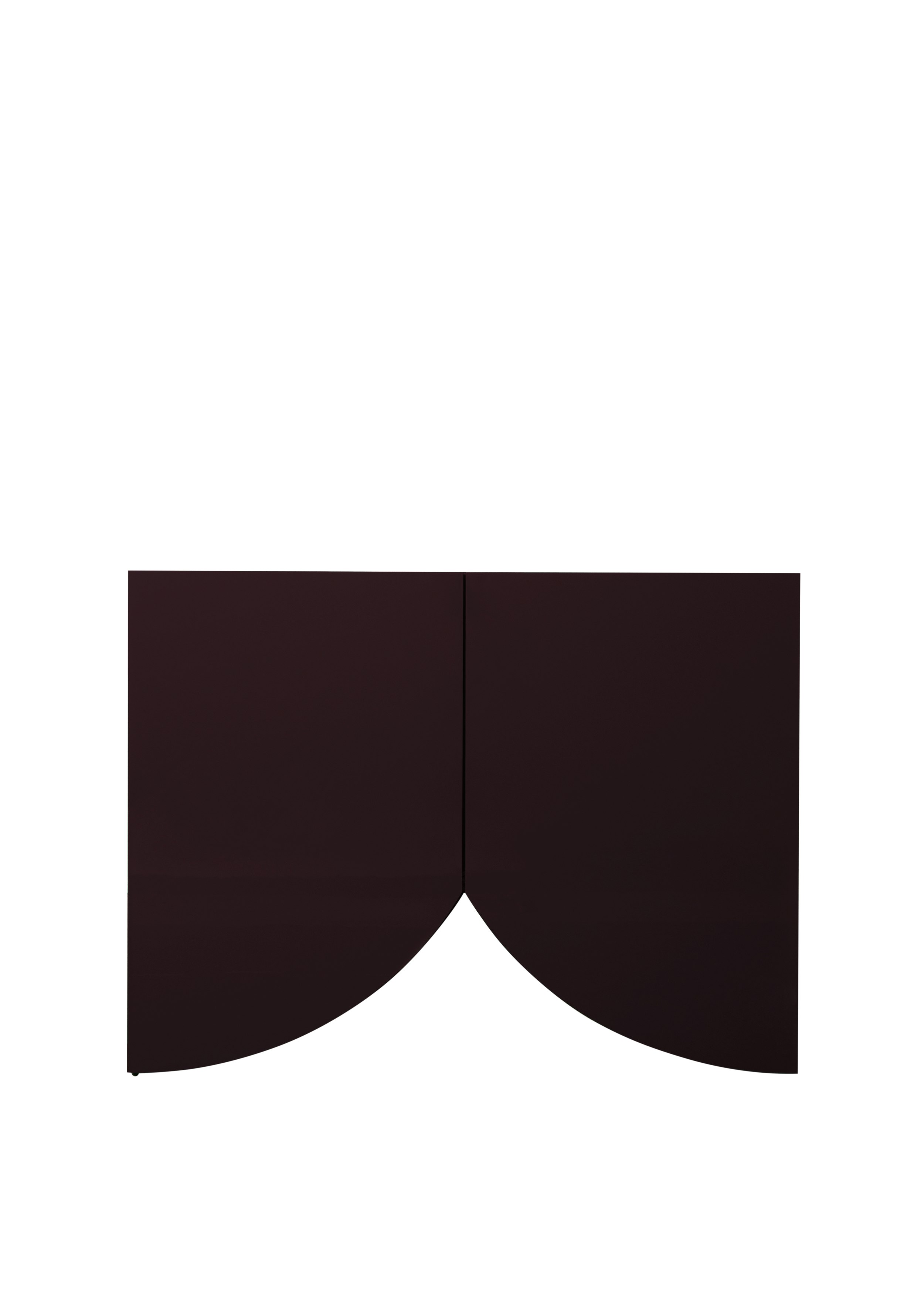Bridges Cabinet, Curtain