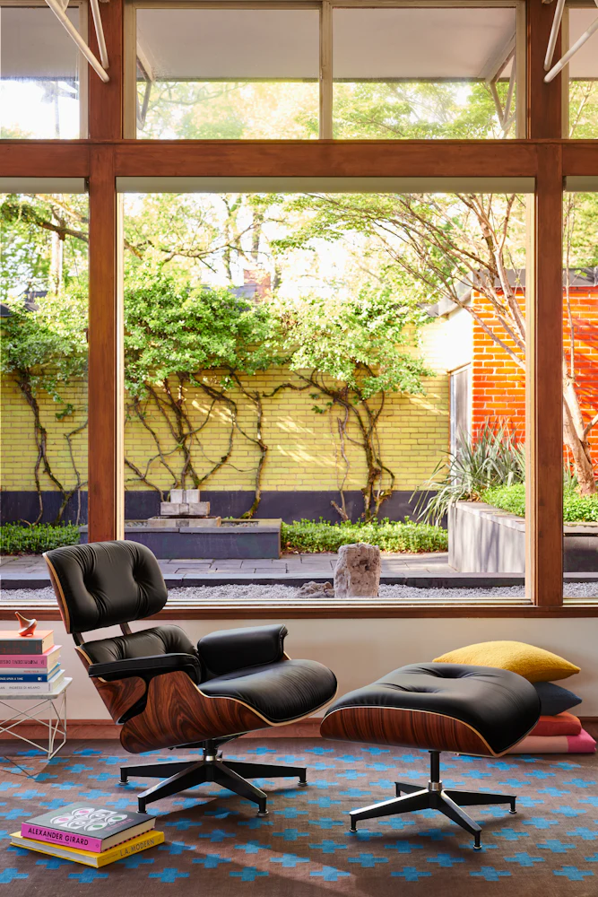 Herman Miller Eames Lounge Chair and ...