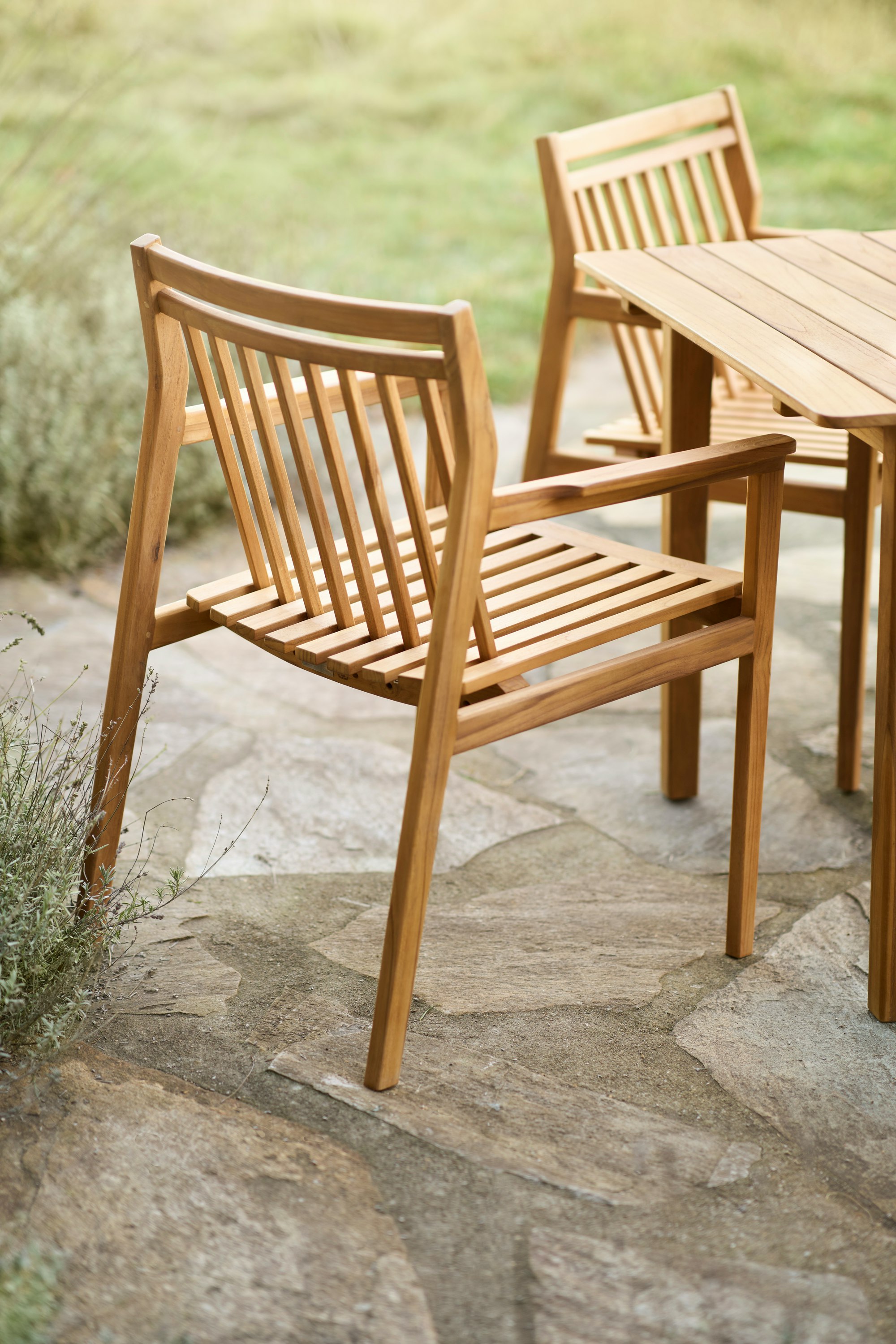 Sammen Outdoor Dining Table