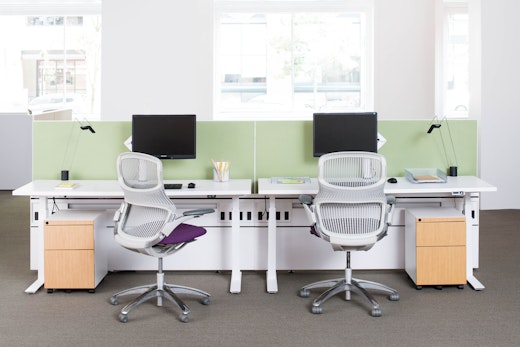 Knoll Sit to Stand Tone Height-Adjustable Table