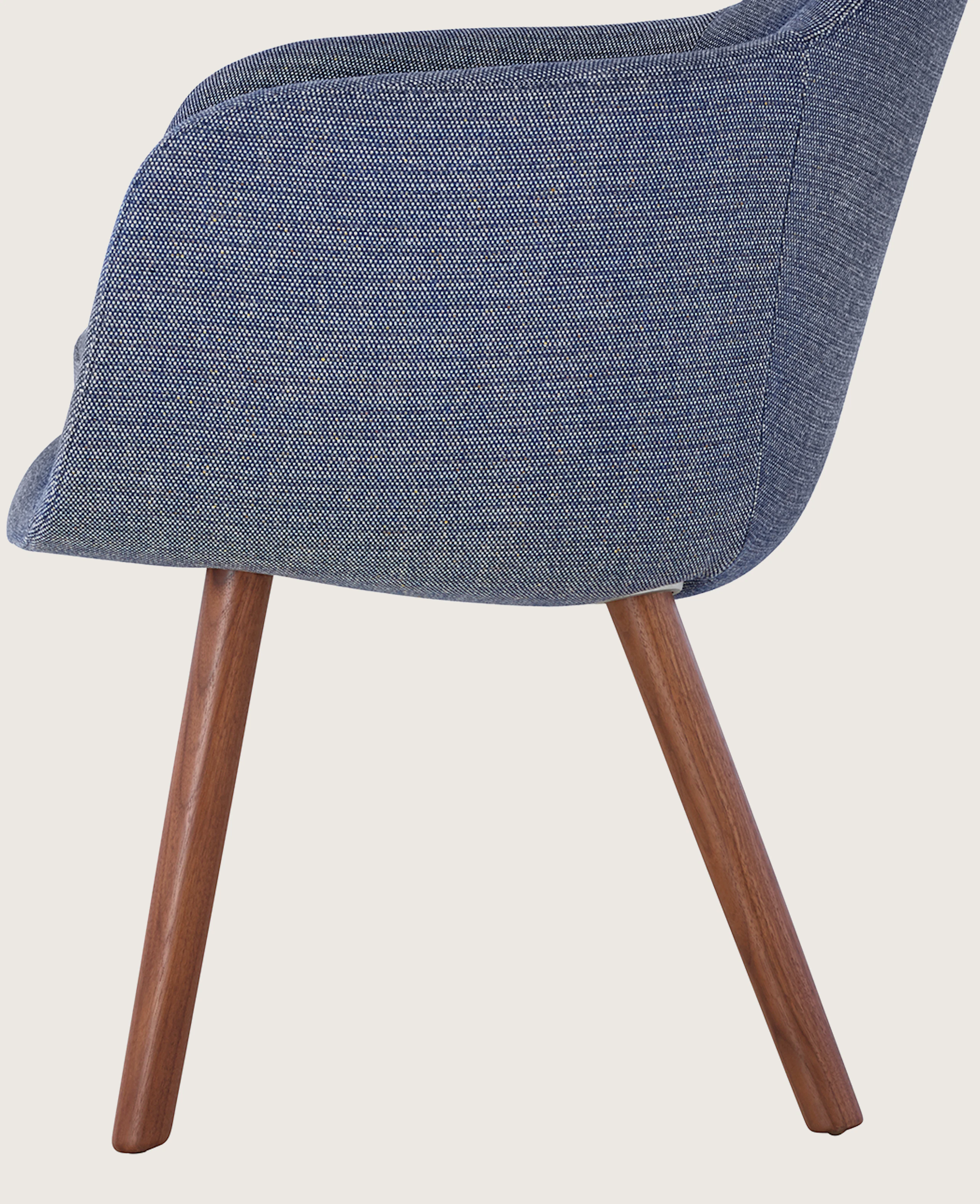Saiba Side Chair