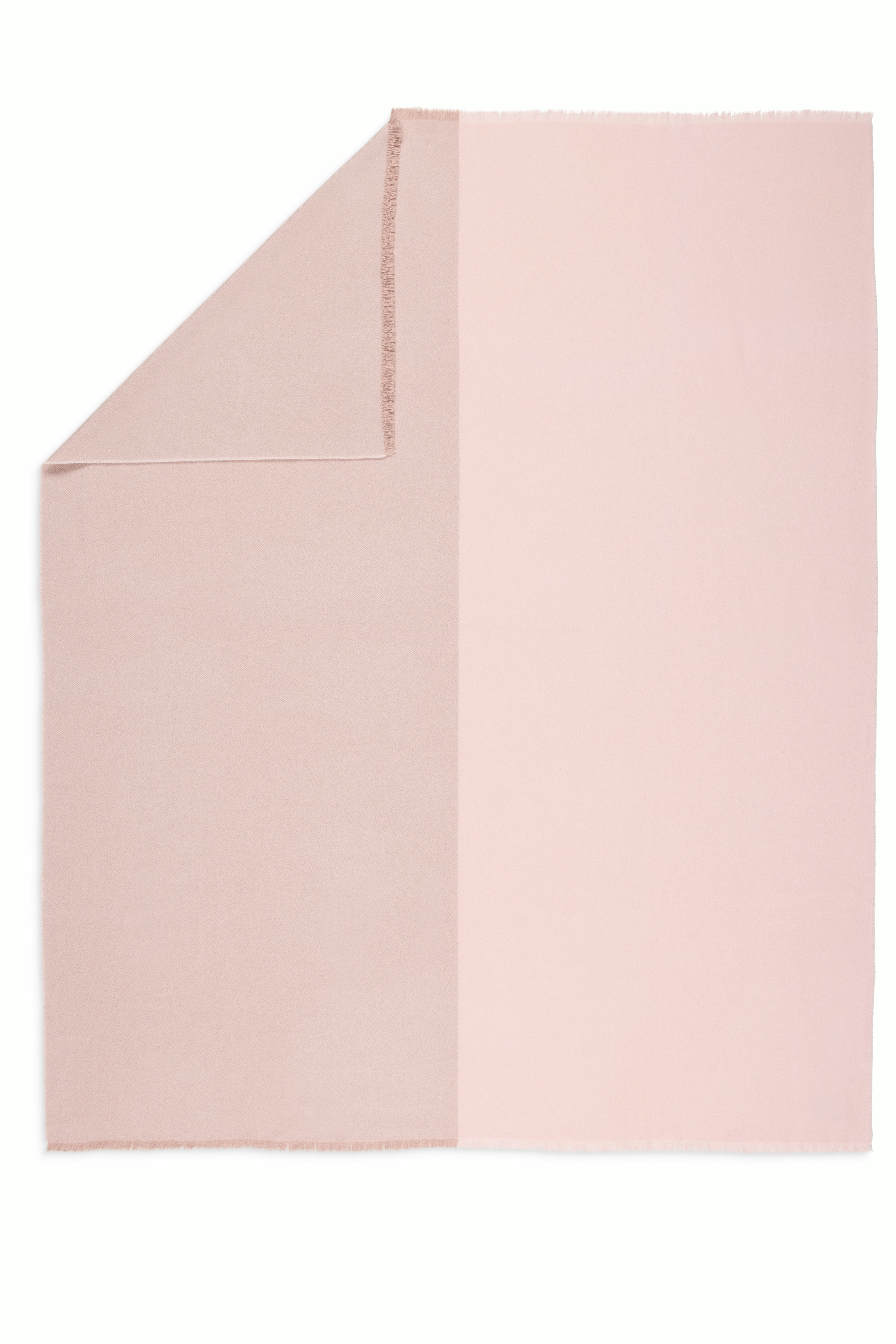 A Rift Throw in Blush Viewed from the front.