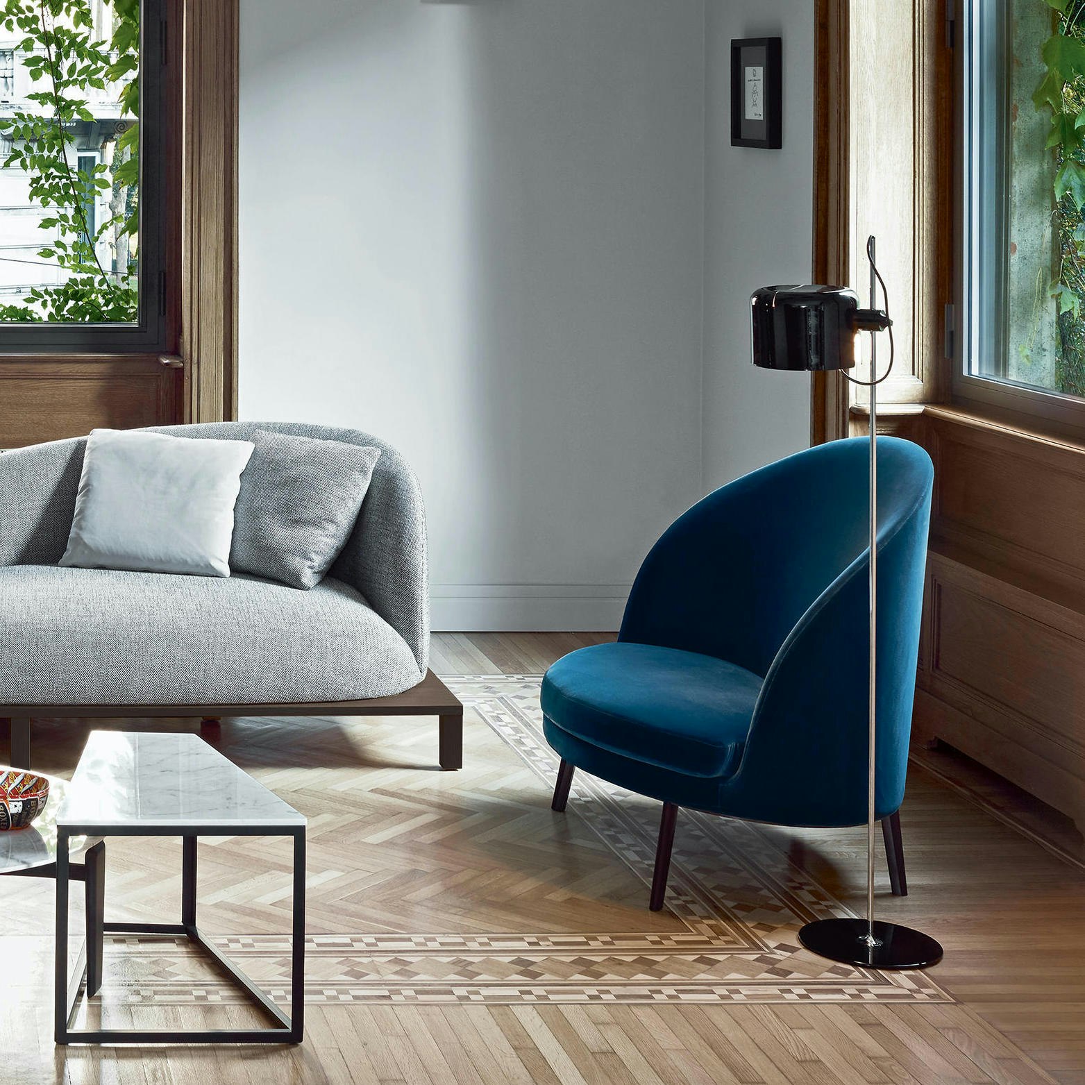 Coup&eacute; Floor Lamp