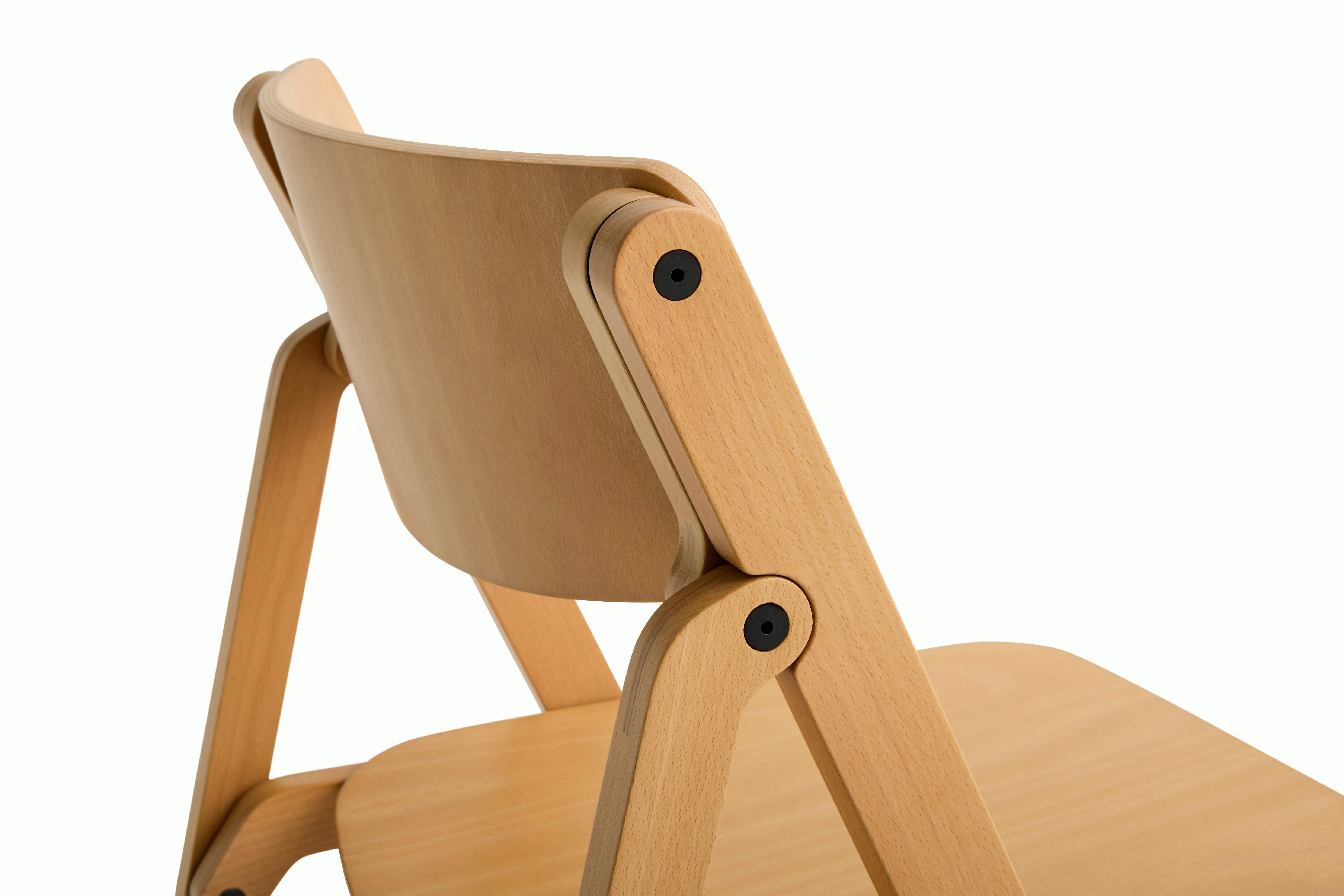 Backflip folding chair in golden finish, detail