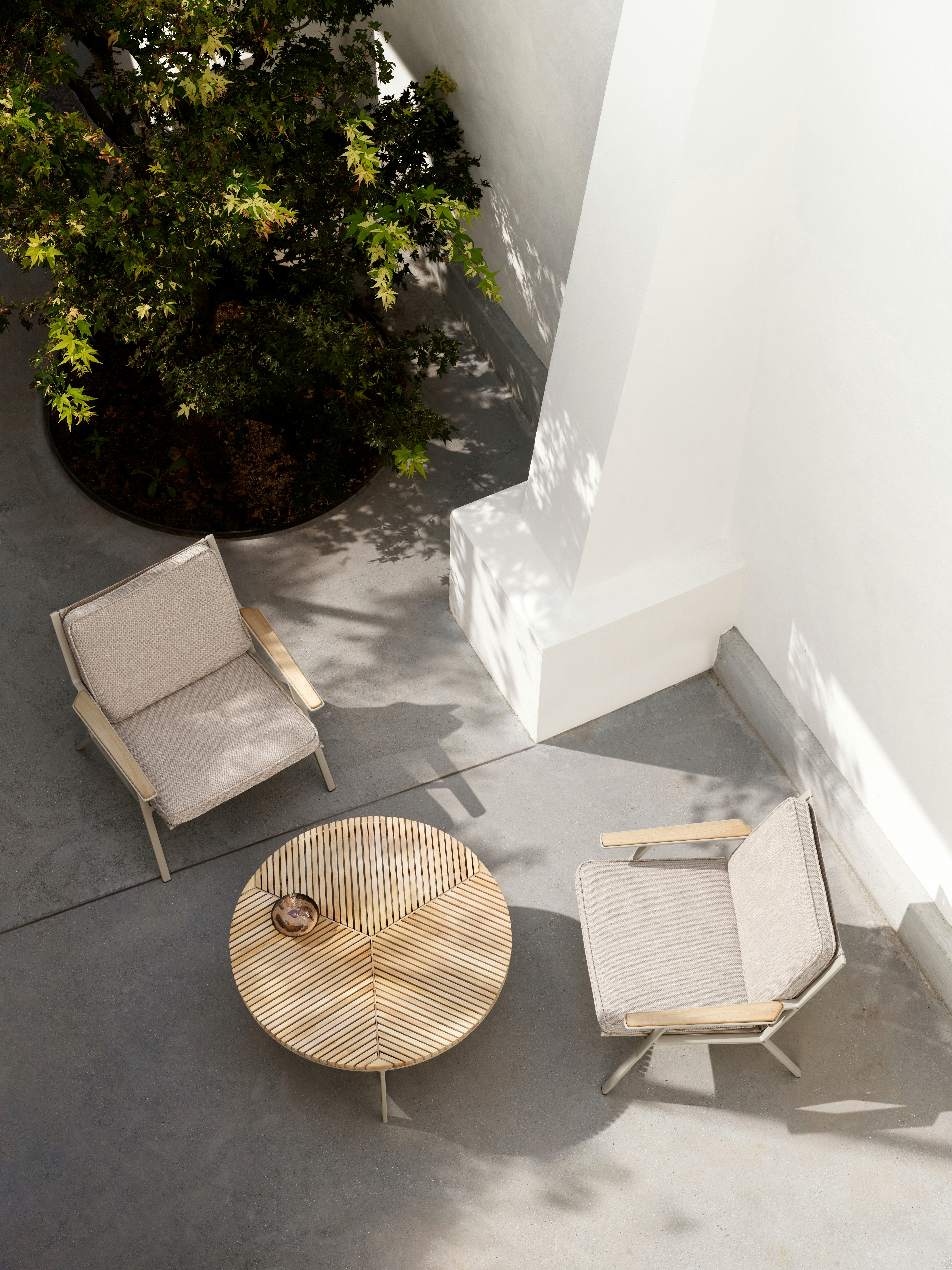 Vipp713 Open-Air Lounge Chair