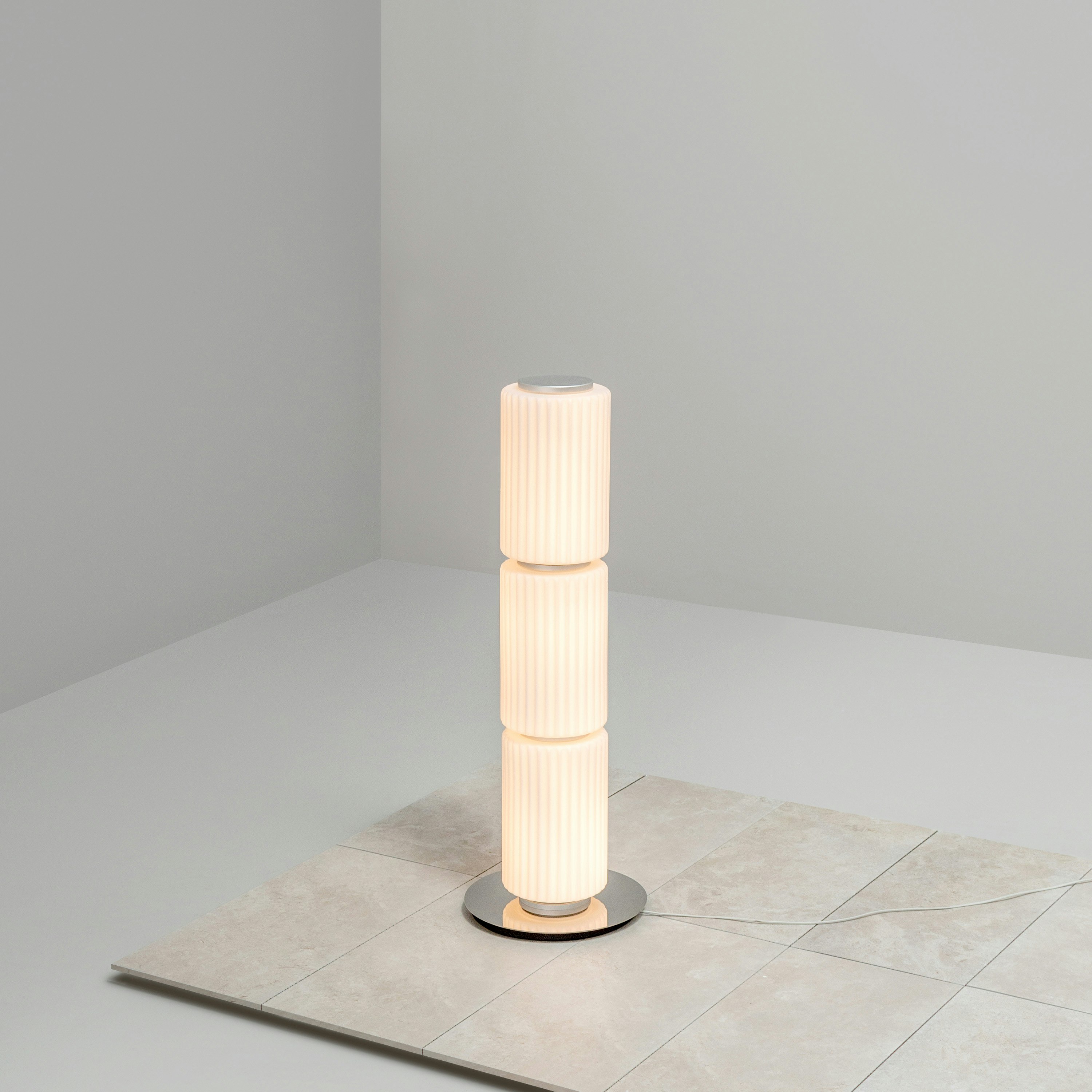 Column 175 Floor Lamp