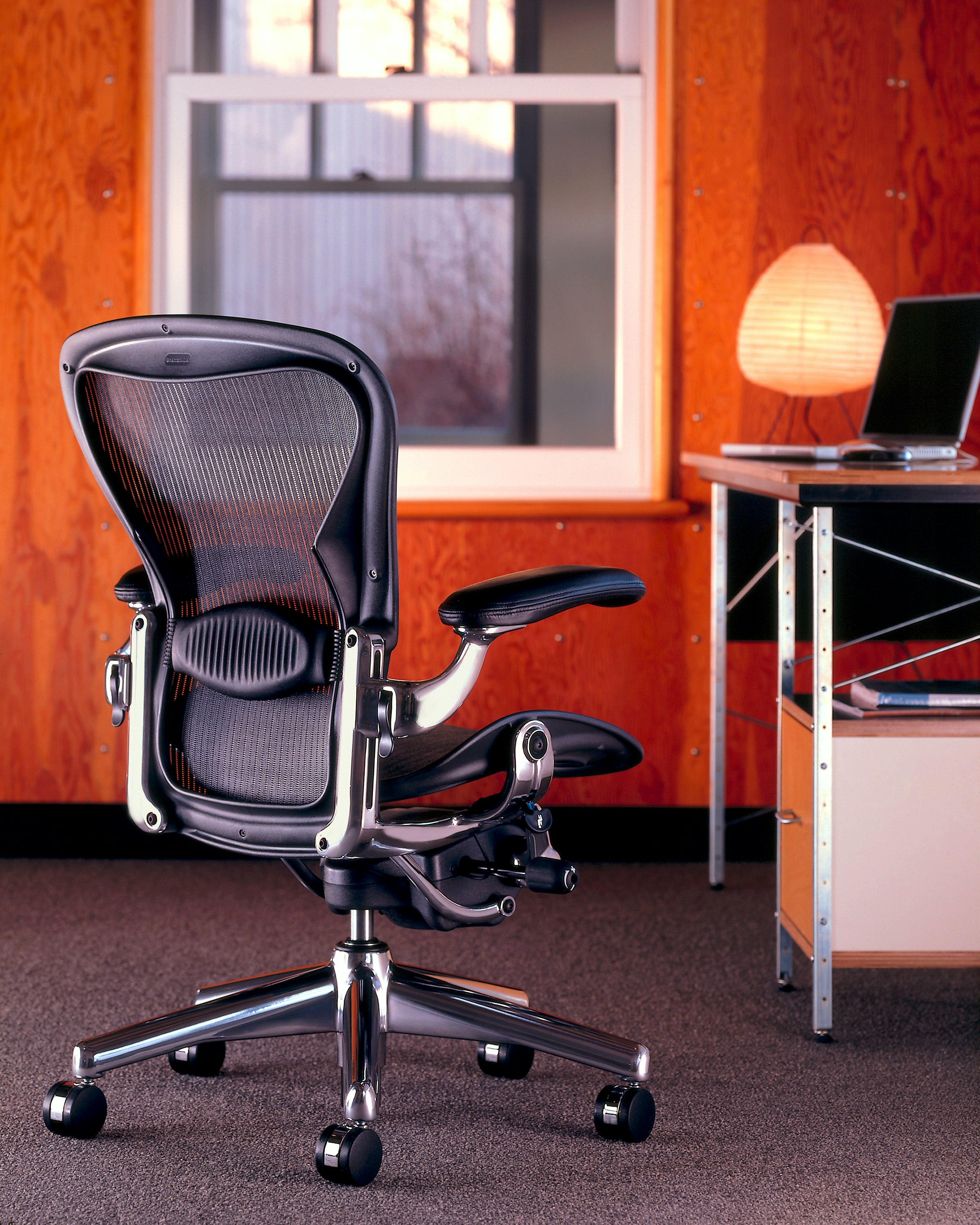 Refurbished Aeron Chair - Classic