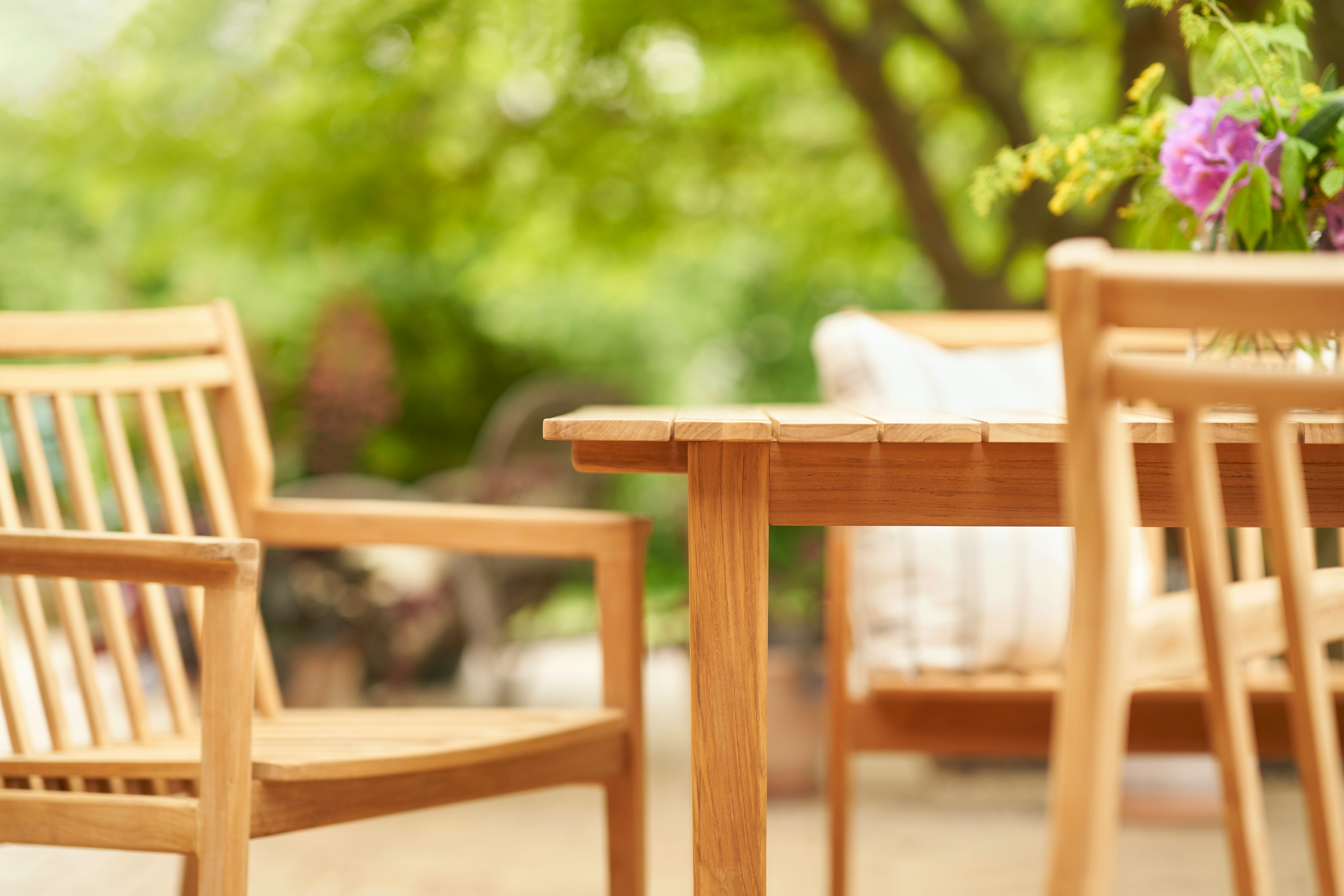 Sammen Outdoor Dining Table