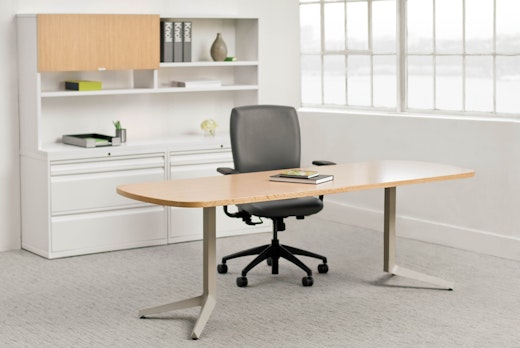 Knoll Dividends Skyline Y-Leg Table