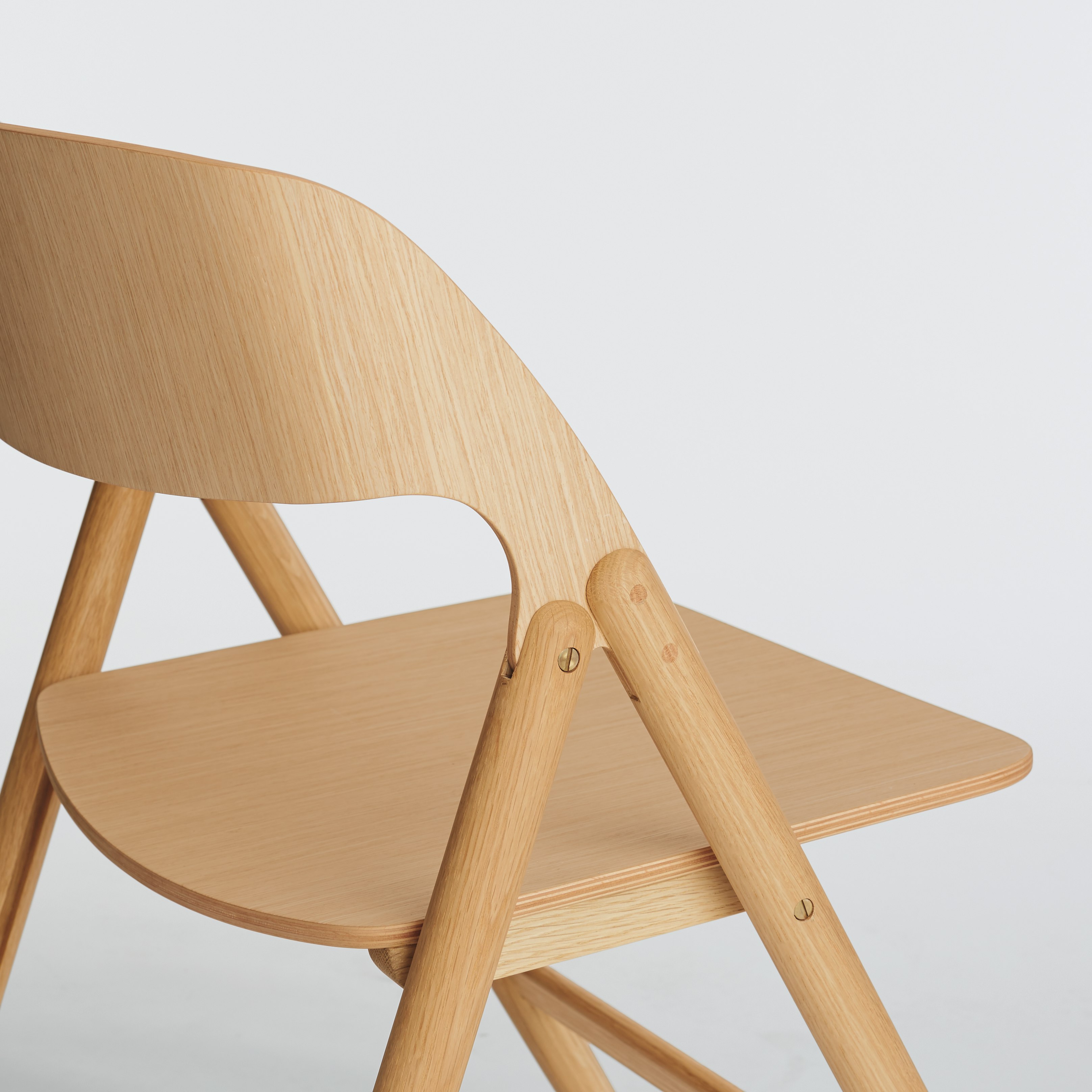 Narin Folding Chair