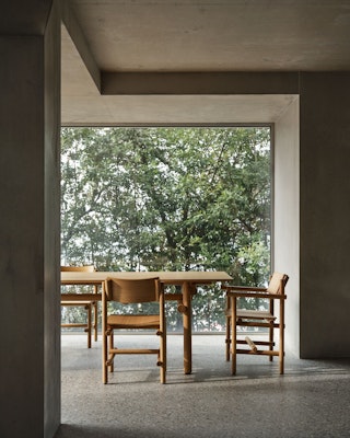 Muecke Dining Table Chairs