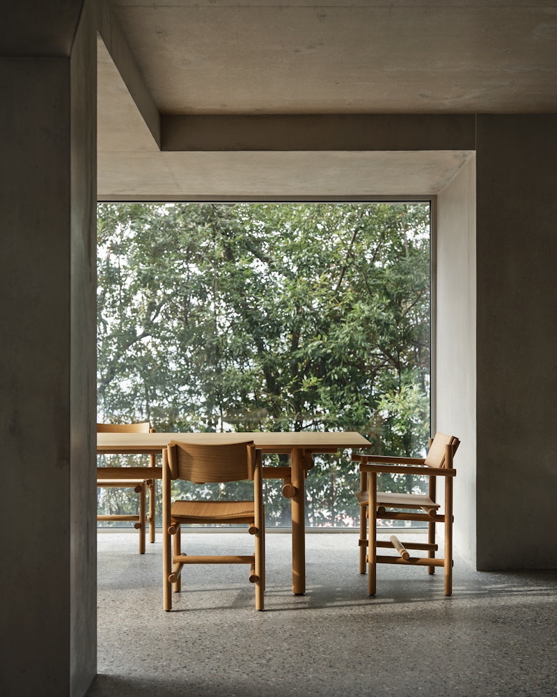 Muecke Dining Table