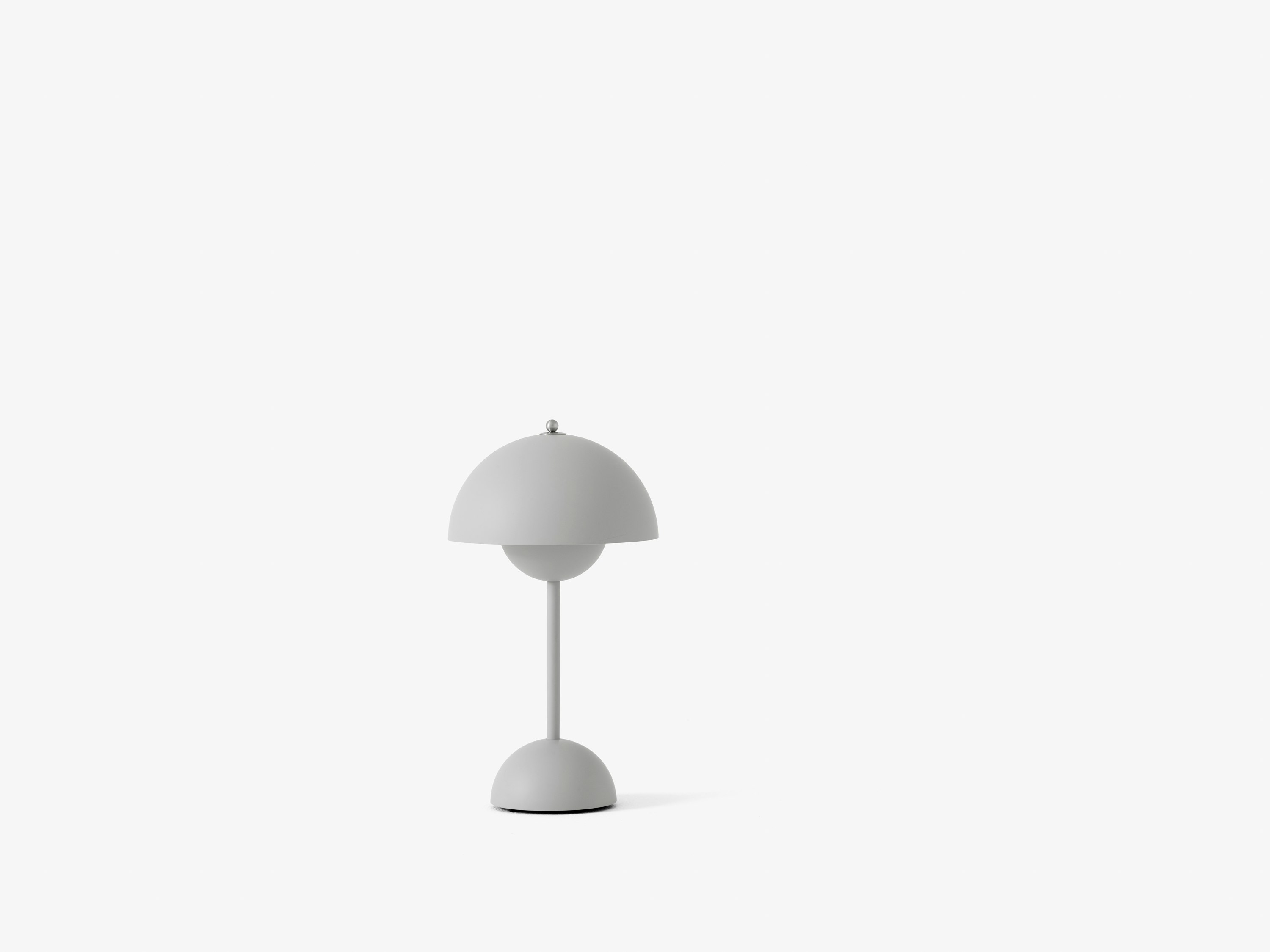 VP9 Flowerpot Portable Lamp - Matte Light Grey